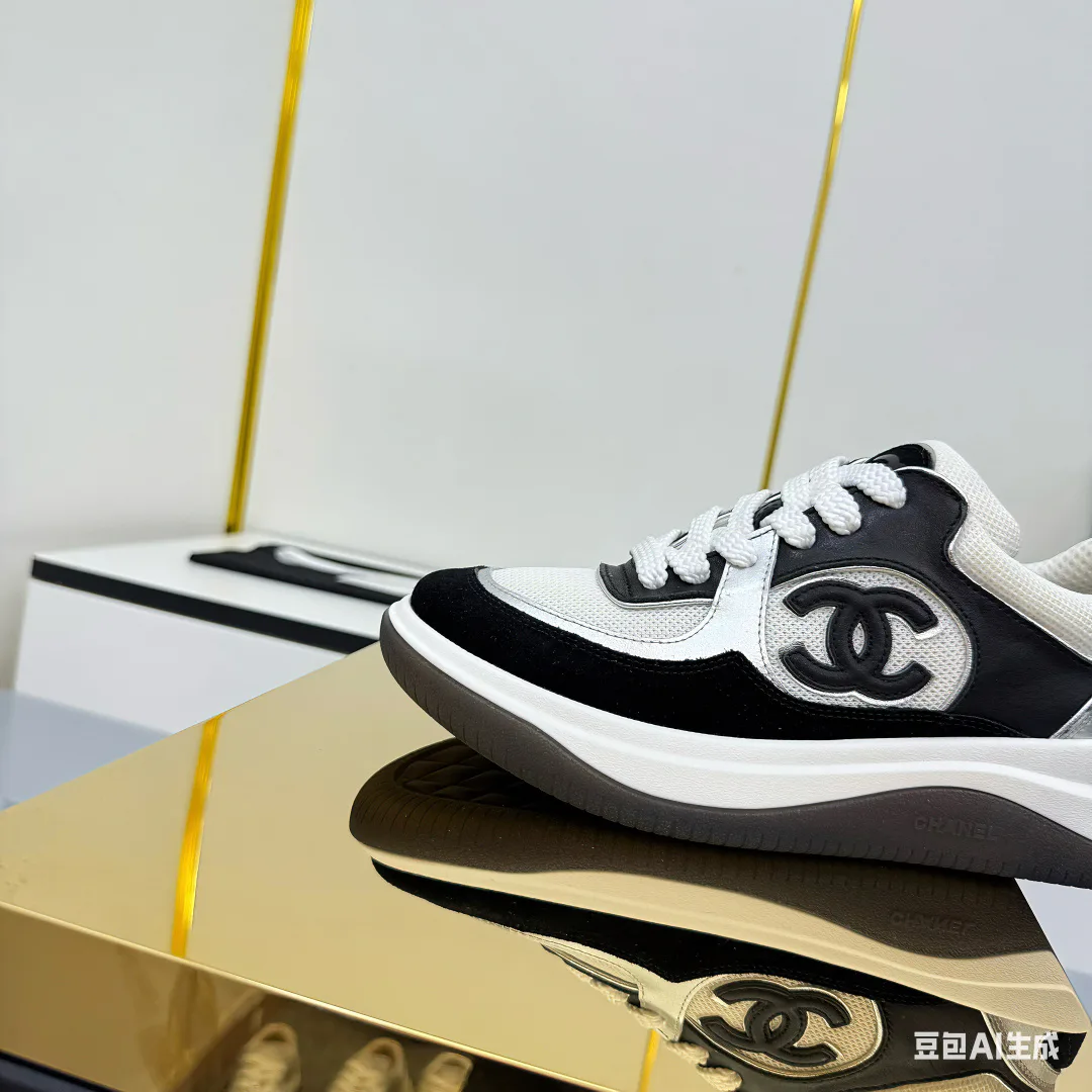 Кроссовки Женские Chanel 4502745