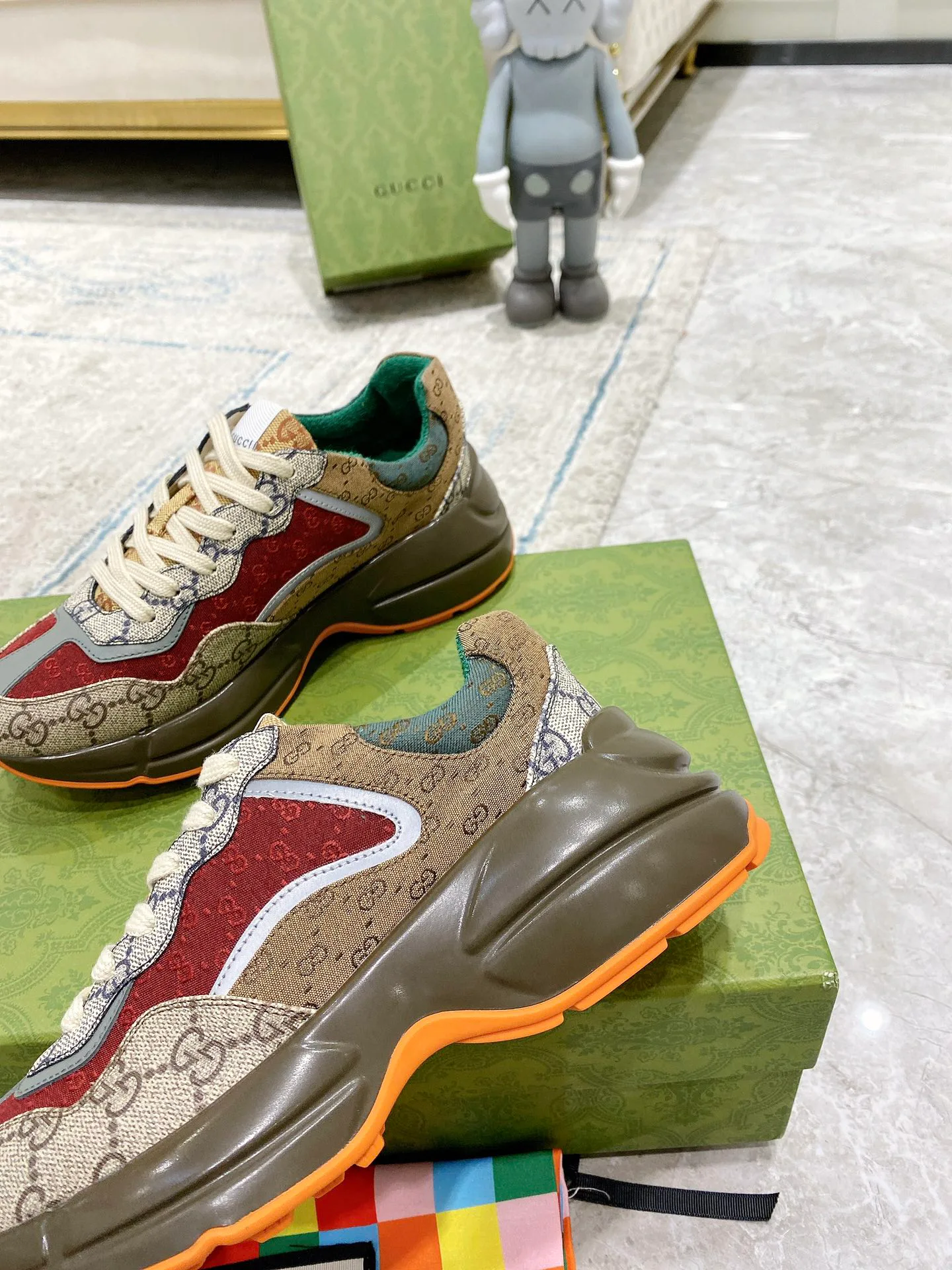 Кроссовки Женские Gucci 375815