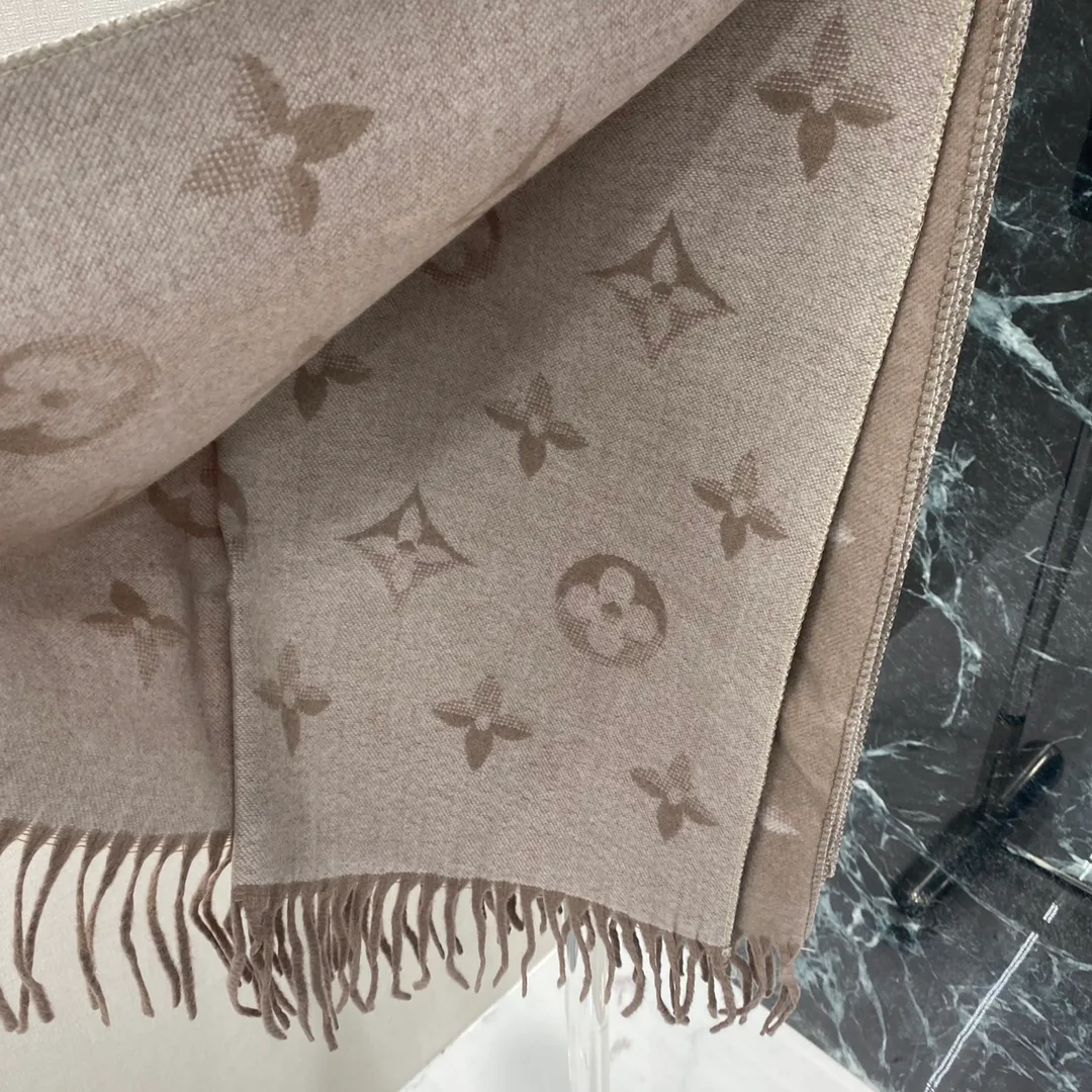 Шарфы Louis Vuitton 656525
