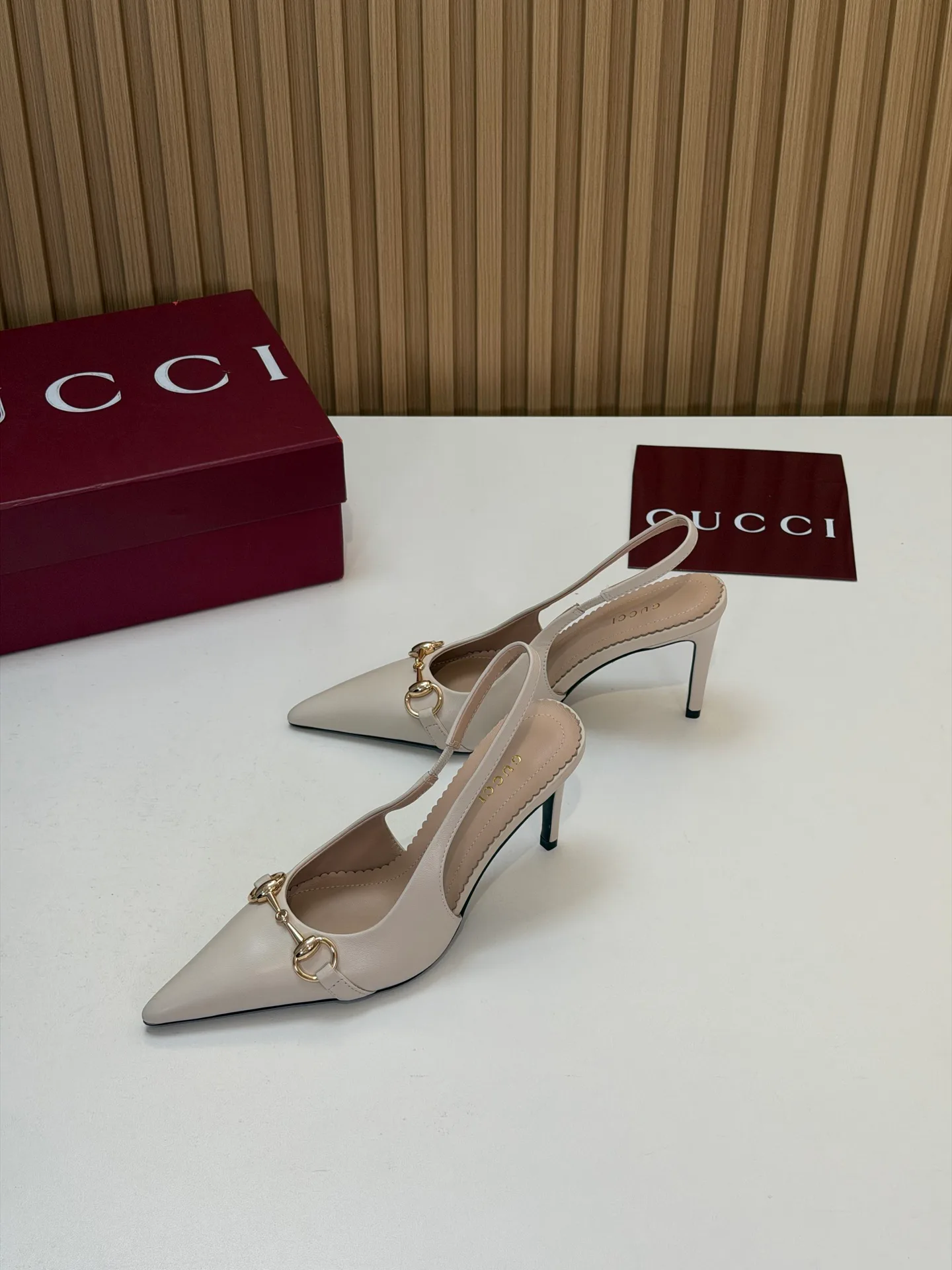 Туфли Женские Gucci 18396284