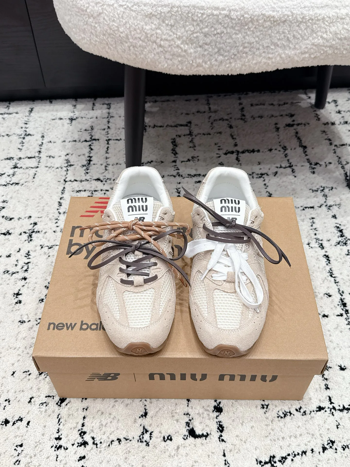 Кроссовки Женские Miu Miu 18409600