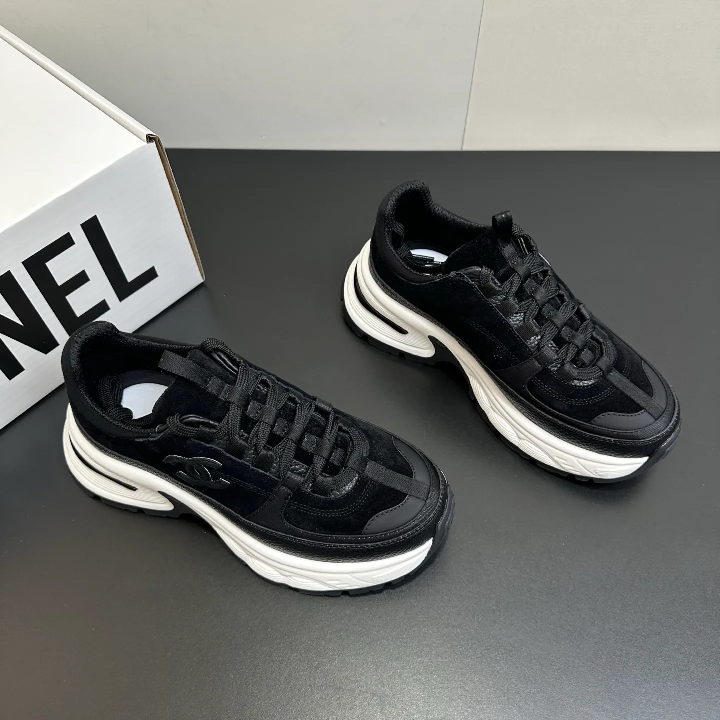 Кроссовки Женские Chanel 1748638