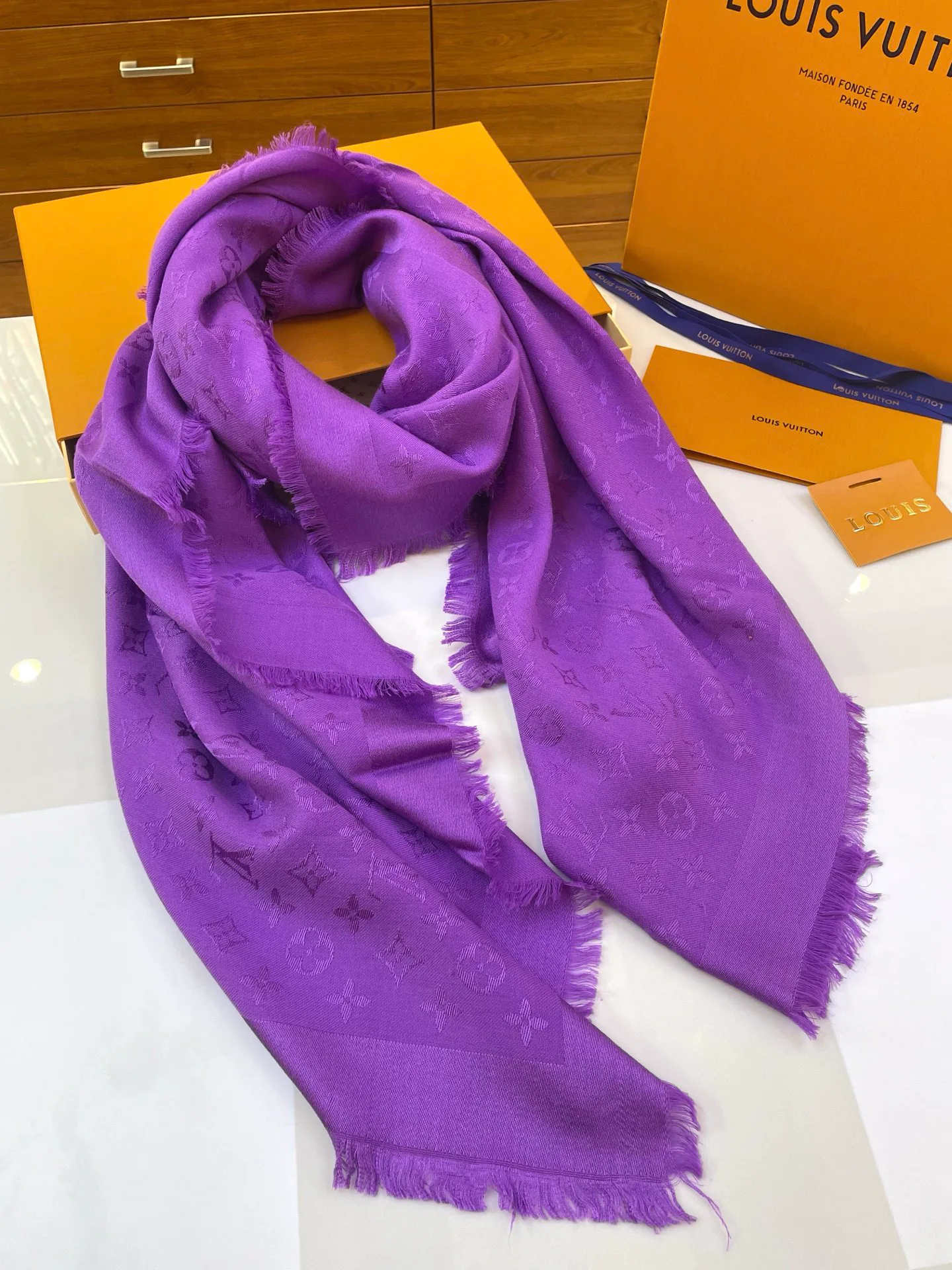 Шарфы Louis Vuitton 592354