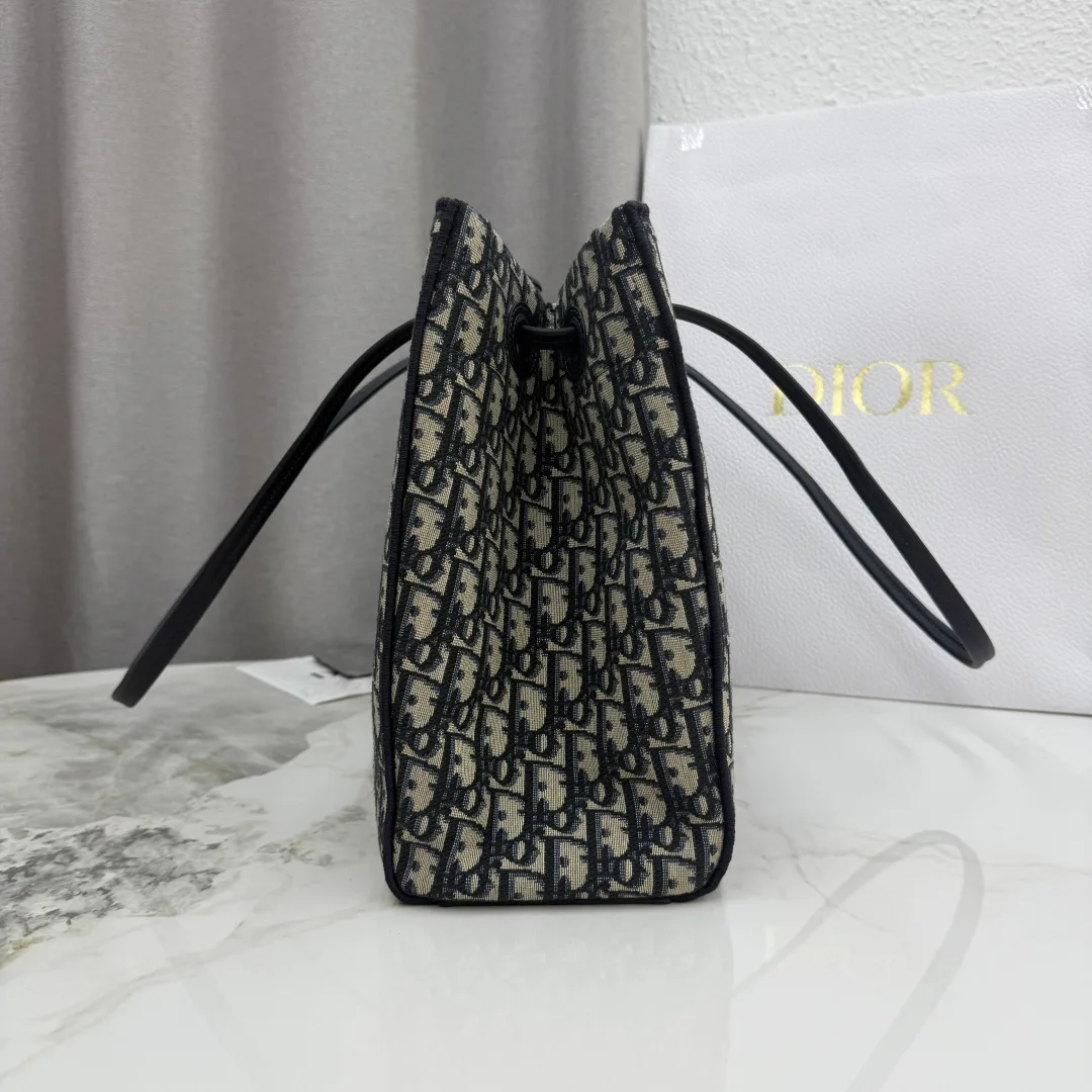 Классические Сумки Женские Christian Dior 18187807