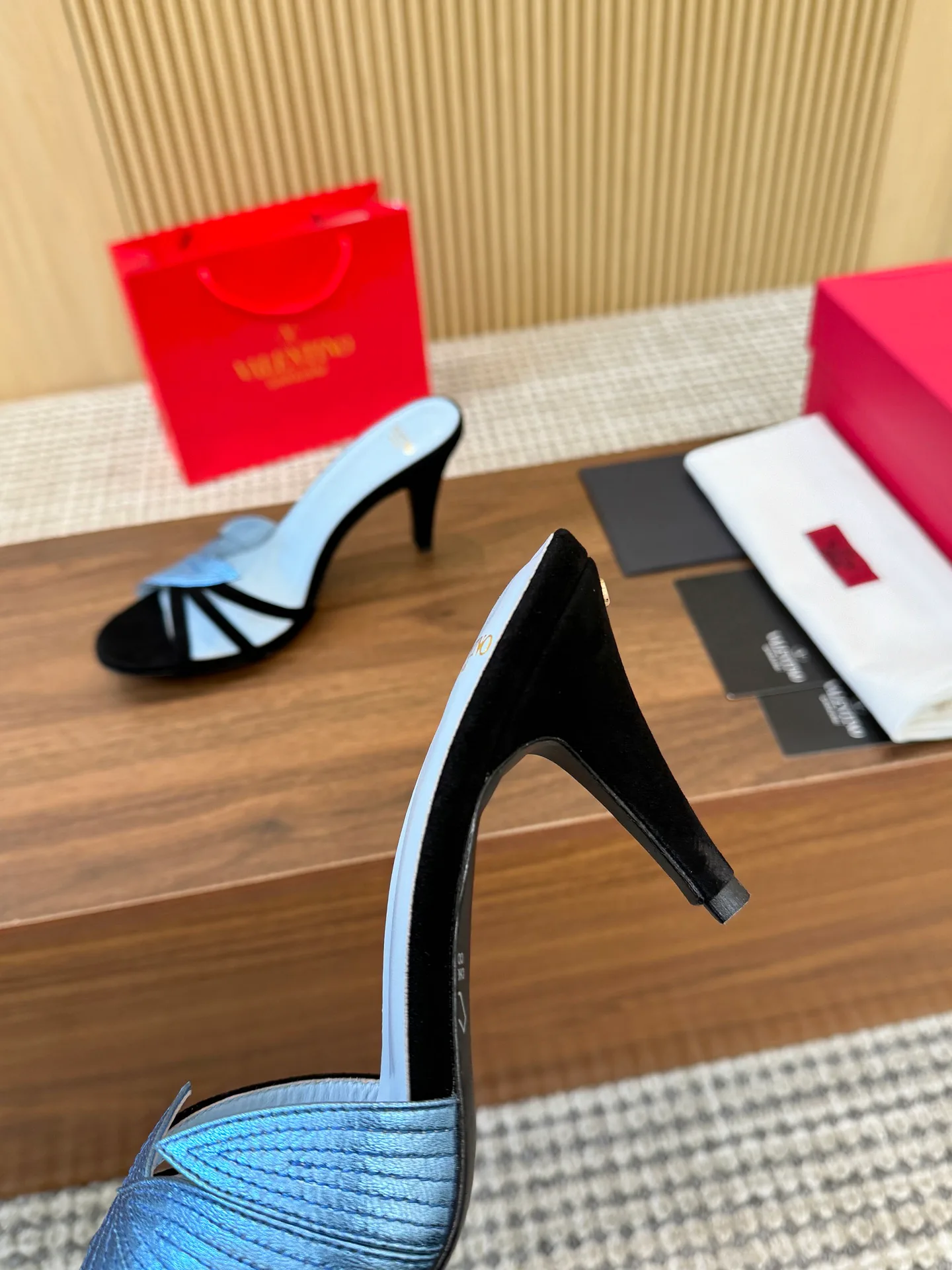 Босоножки Женские Valentino 9737244