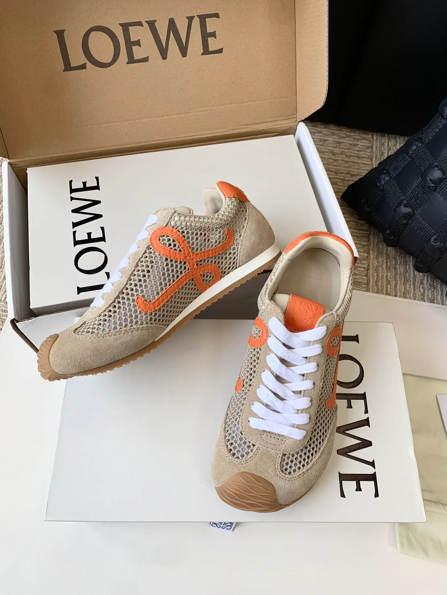Кроссовки Женские Loewe 17539007