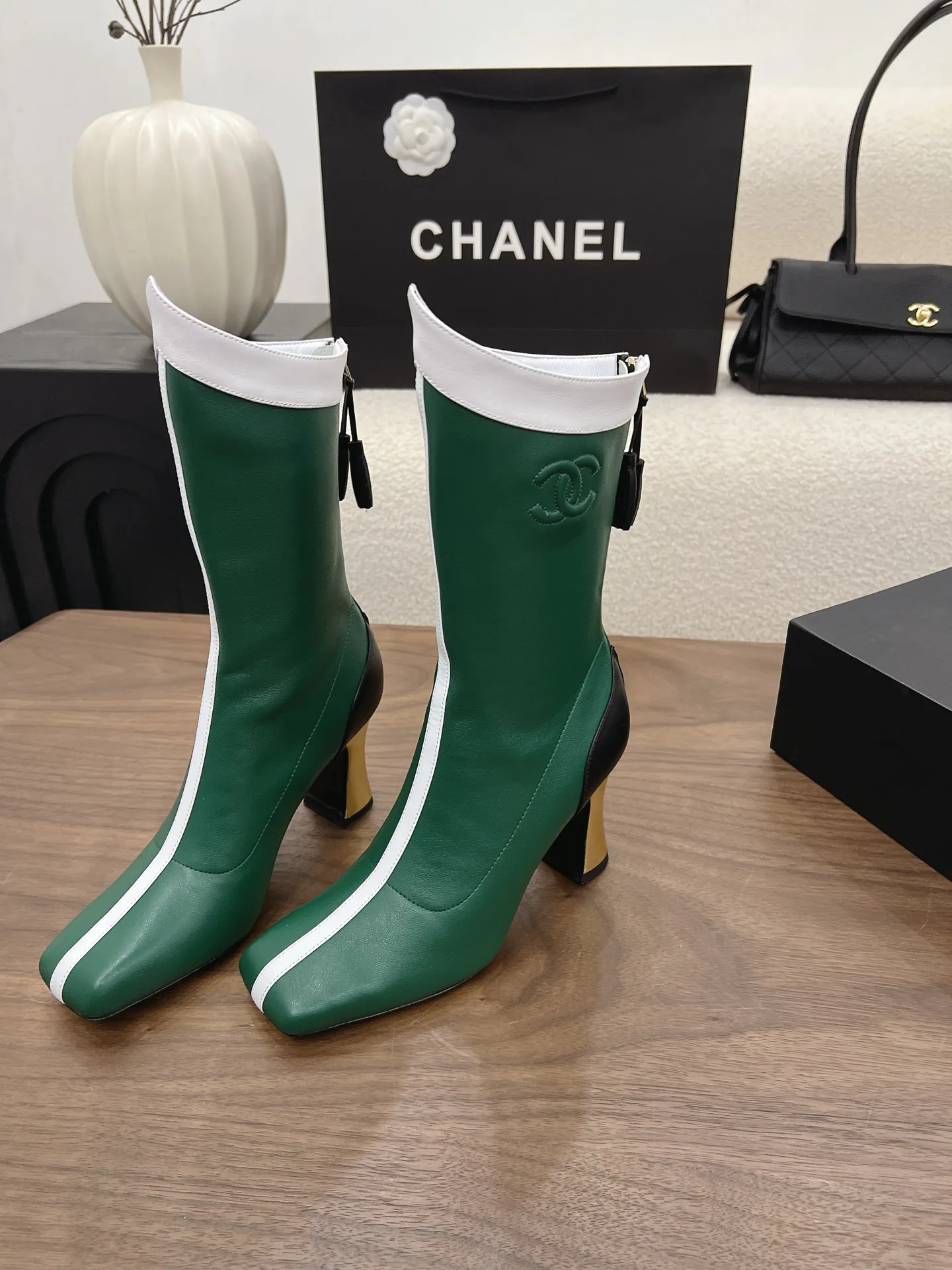 Сапоги Женские Chanel 17349811