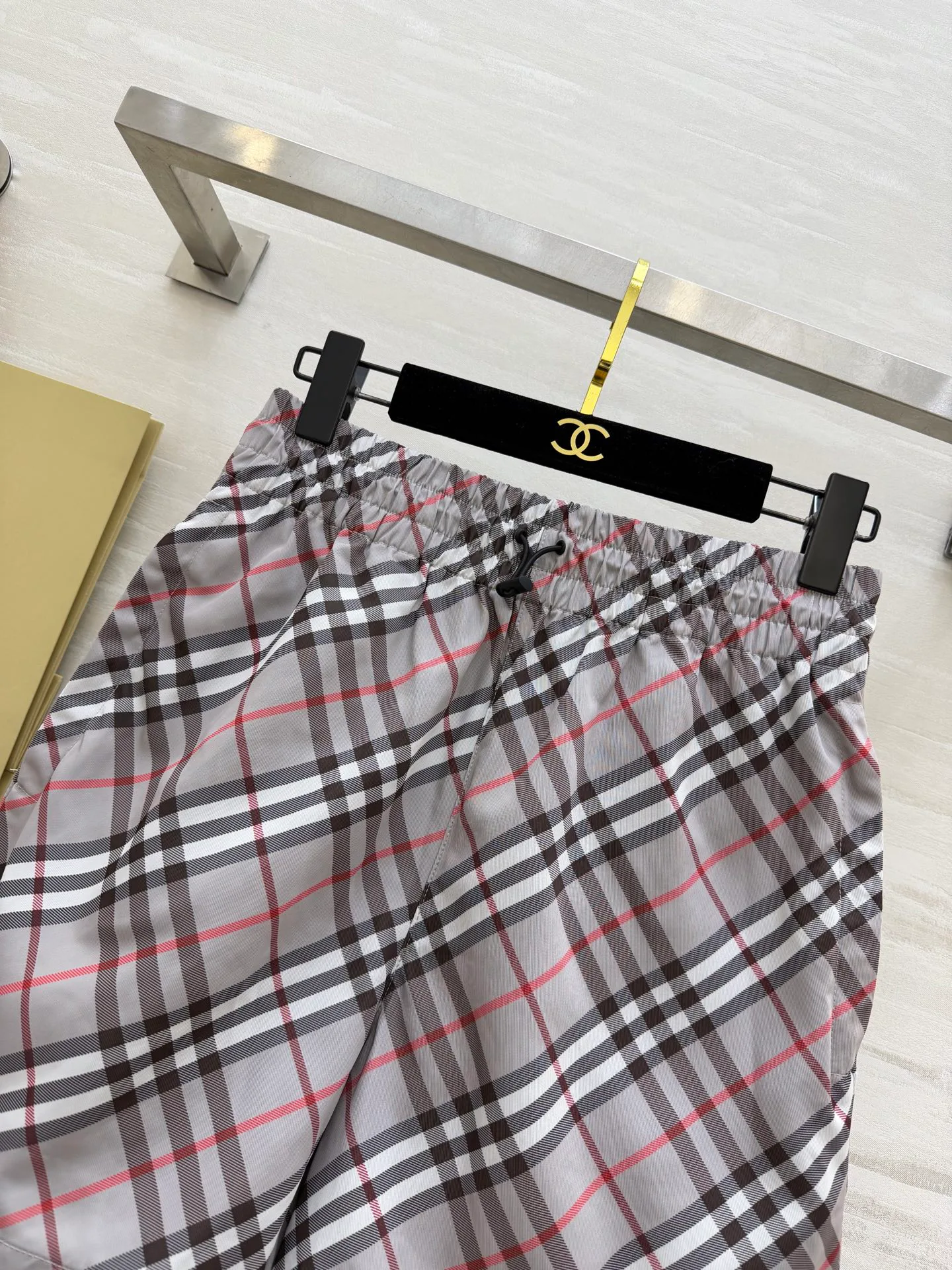 Шорты Женские Burberry 11272117