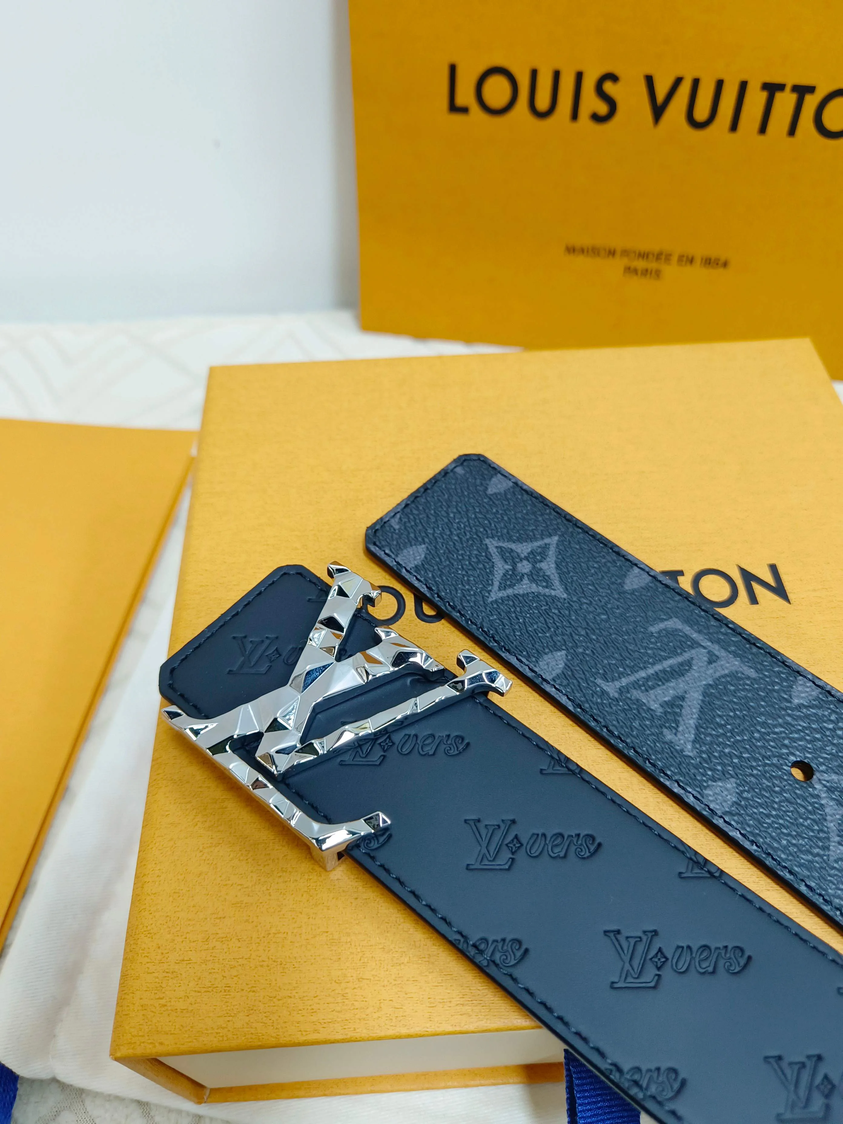 Ремни Louis Vuitton 832203