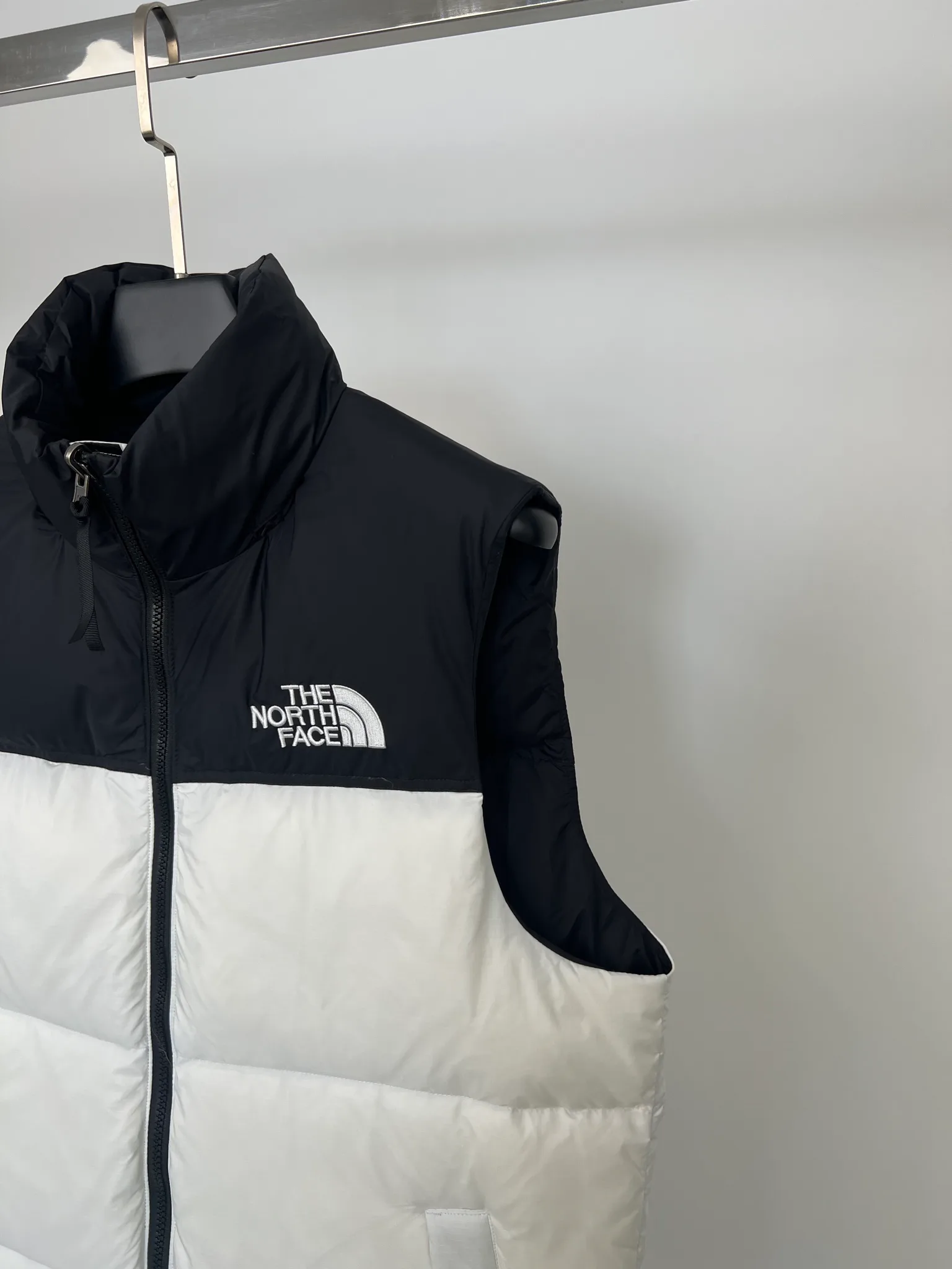Жилеты Женские The North Face 18416029