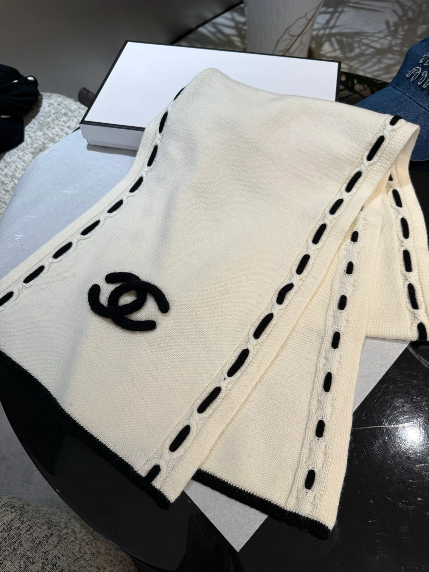 Шарфы Chanel 1883211