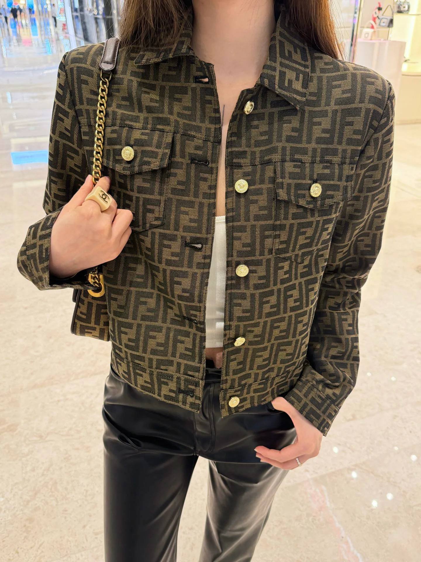 Куртки И Пуховики Женские Fendi 1556494