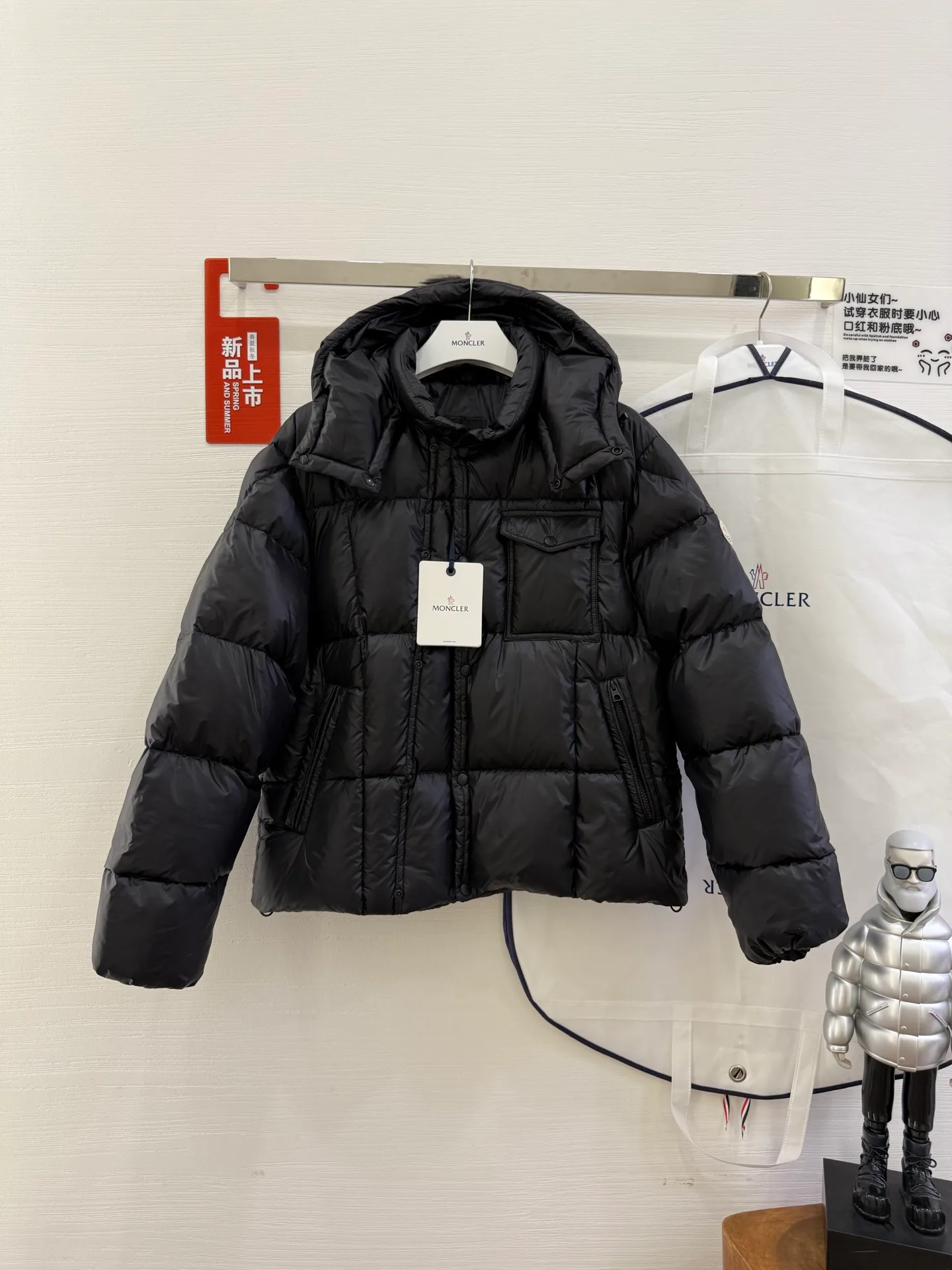 Куртки И Пуховики Женские Moncler 18825223