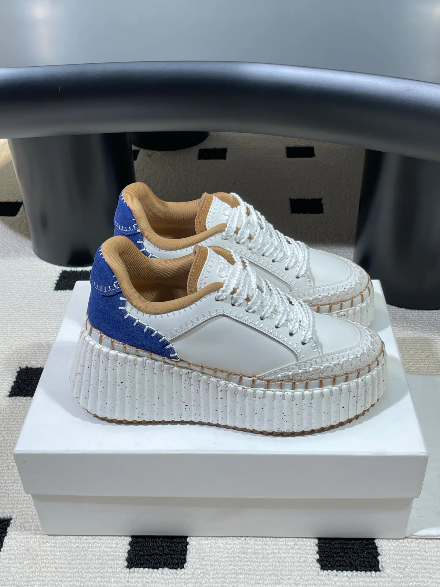 Кроссовки Женские Chloe 1511757