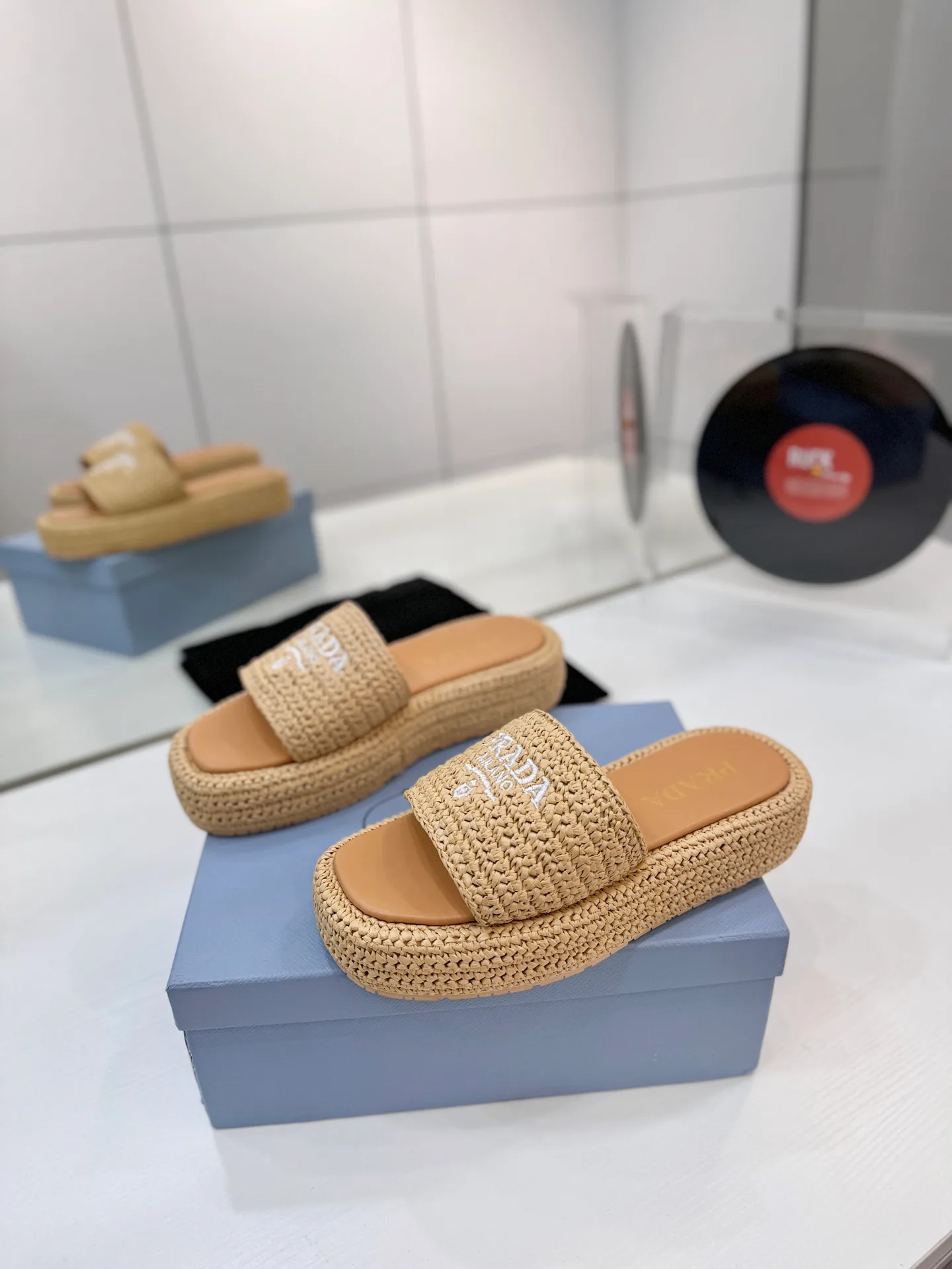 Сандалии Женские Prada 9535152