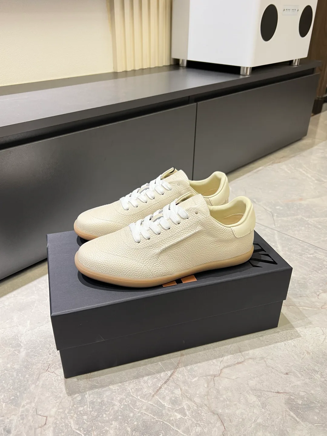 Кроссовки Женские Zegna 18514875