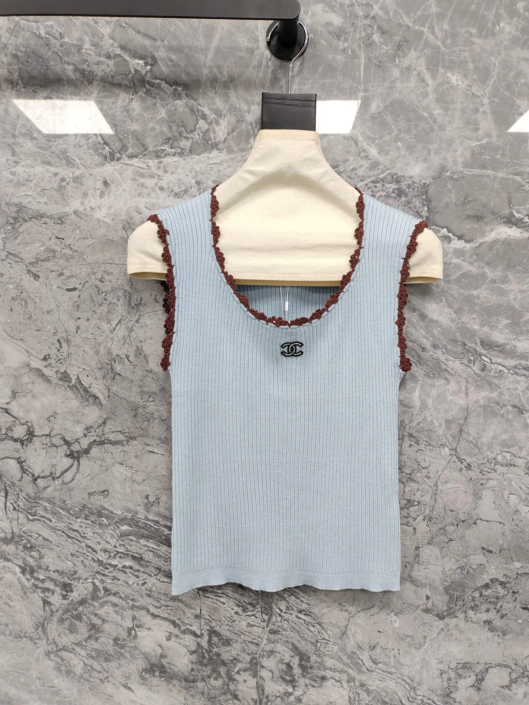 Жилеты Женские Chanel 13314364