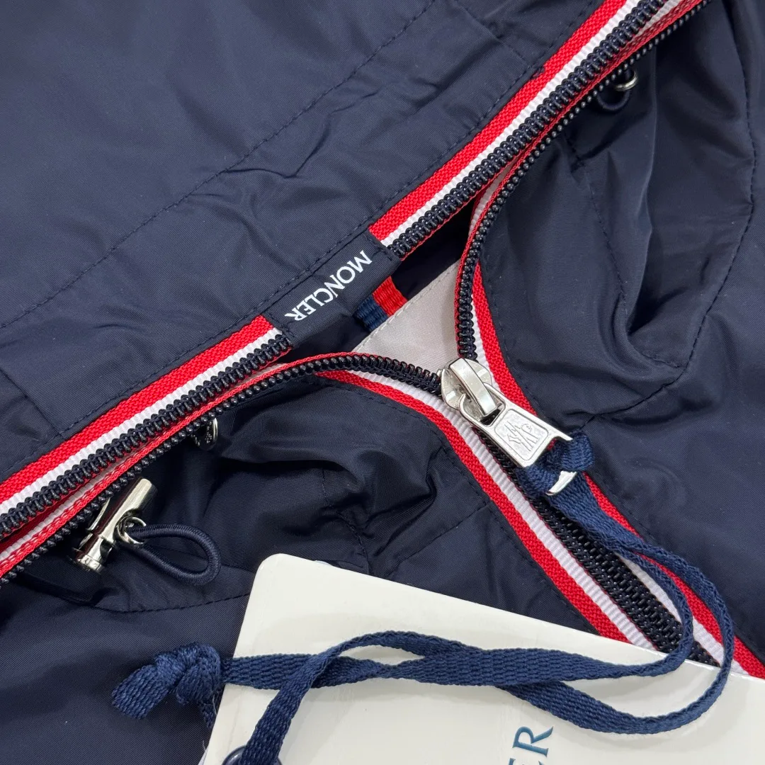 Куртки И Пуховики Женские Moncler 18002265