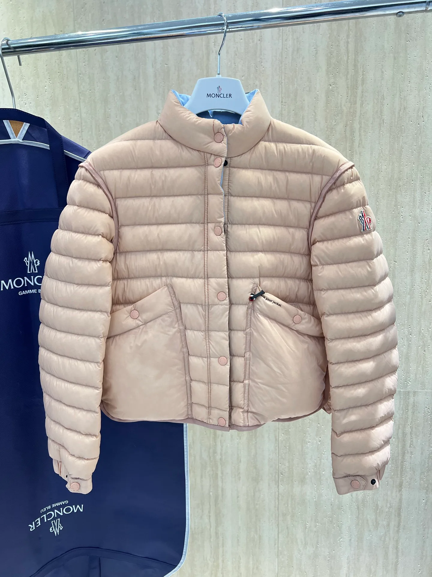 Куртки И Пуховики Мужские Moncler 18231666