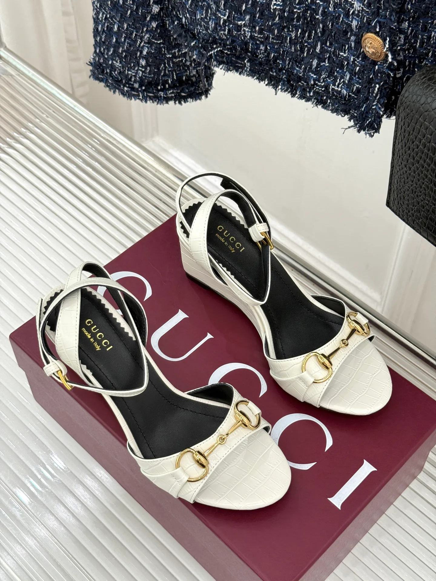 Босоножки Женские Gucci 18034503