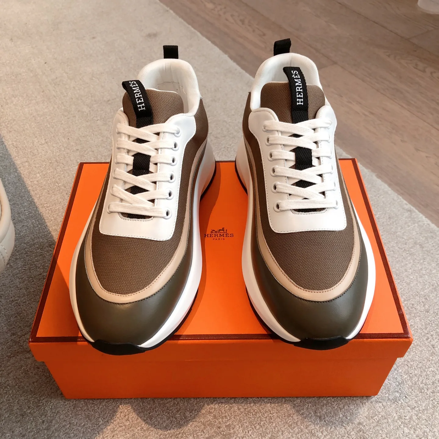 Кроссовки Женские Hermes 1237214