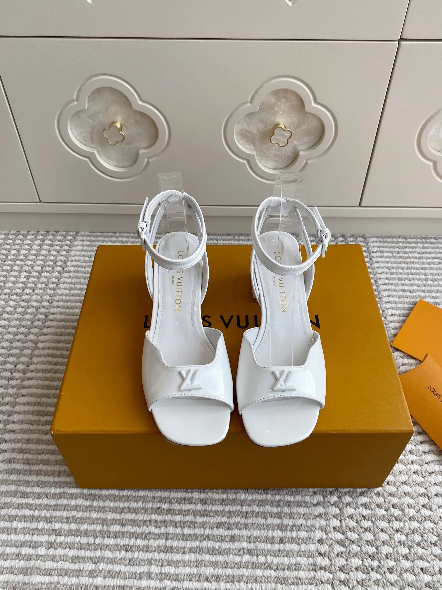 Босоножки Женские Louis Vuitton 34063