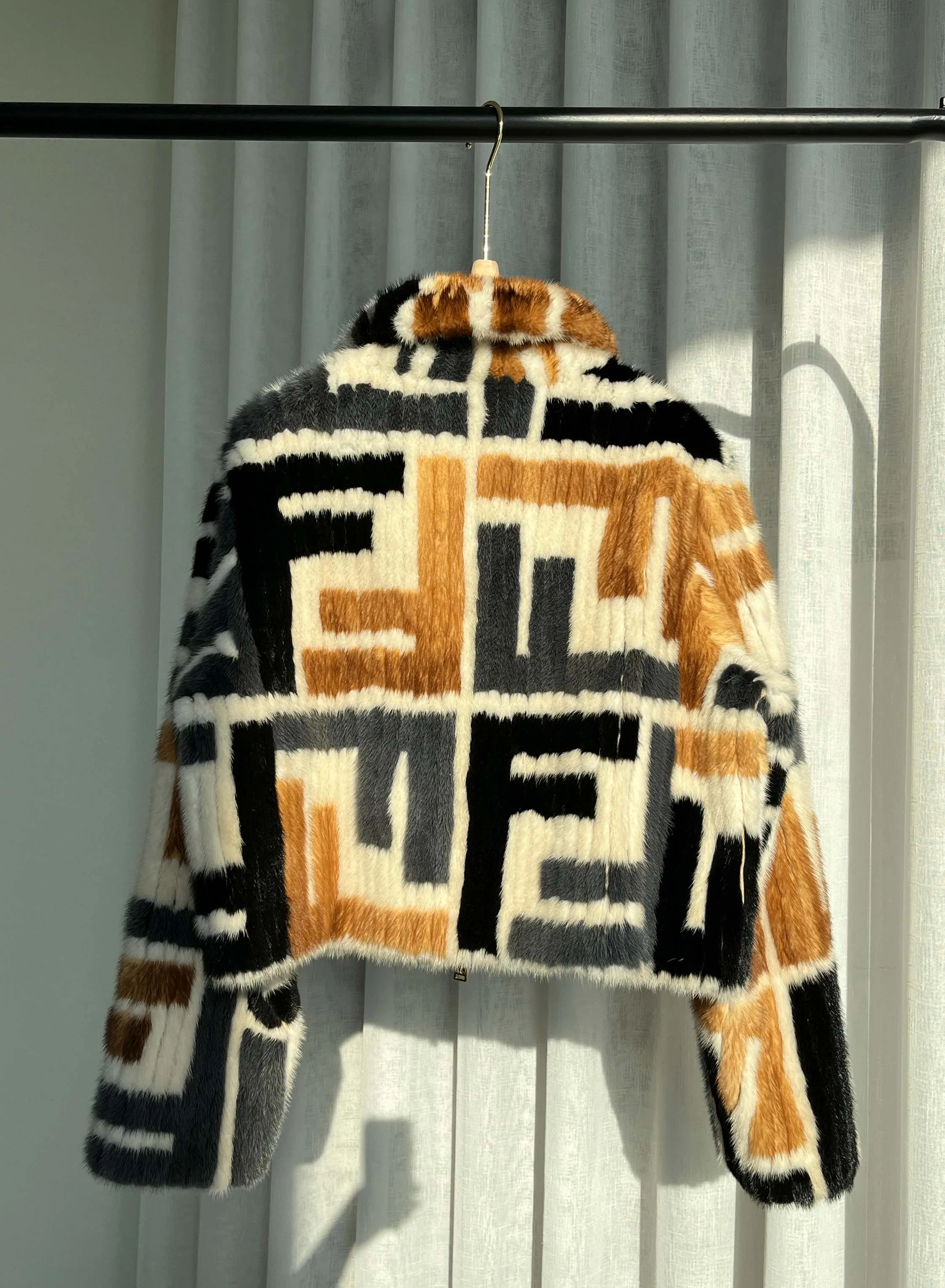 Шубы Женские Fendi 1635847