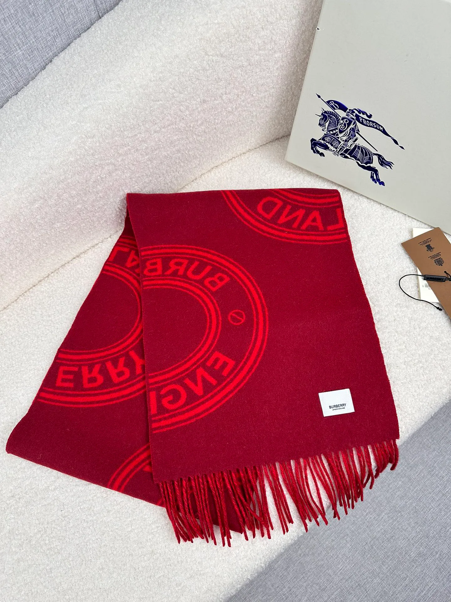 Шарфы Burberry 920472