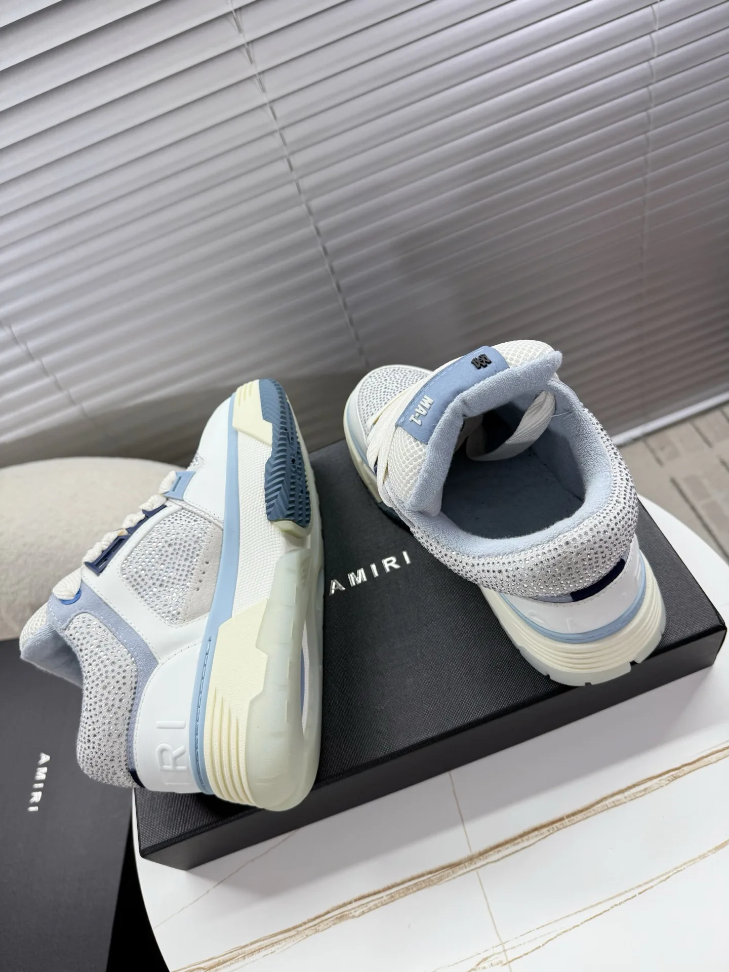 Кроссовки Женские Amiri 17016322