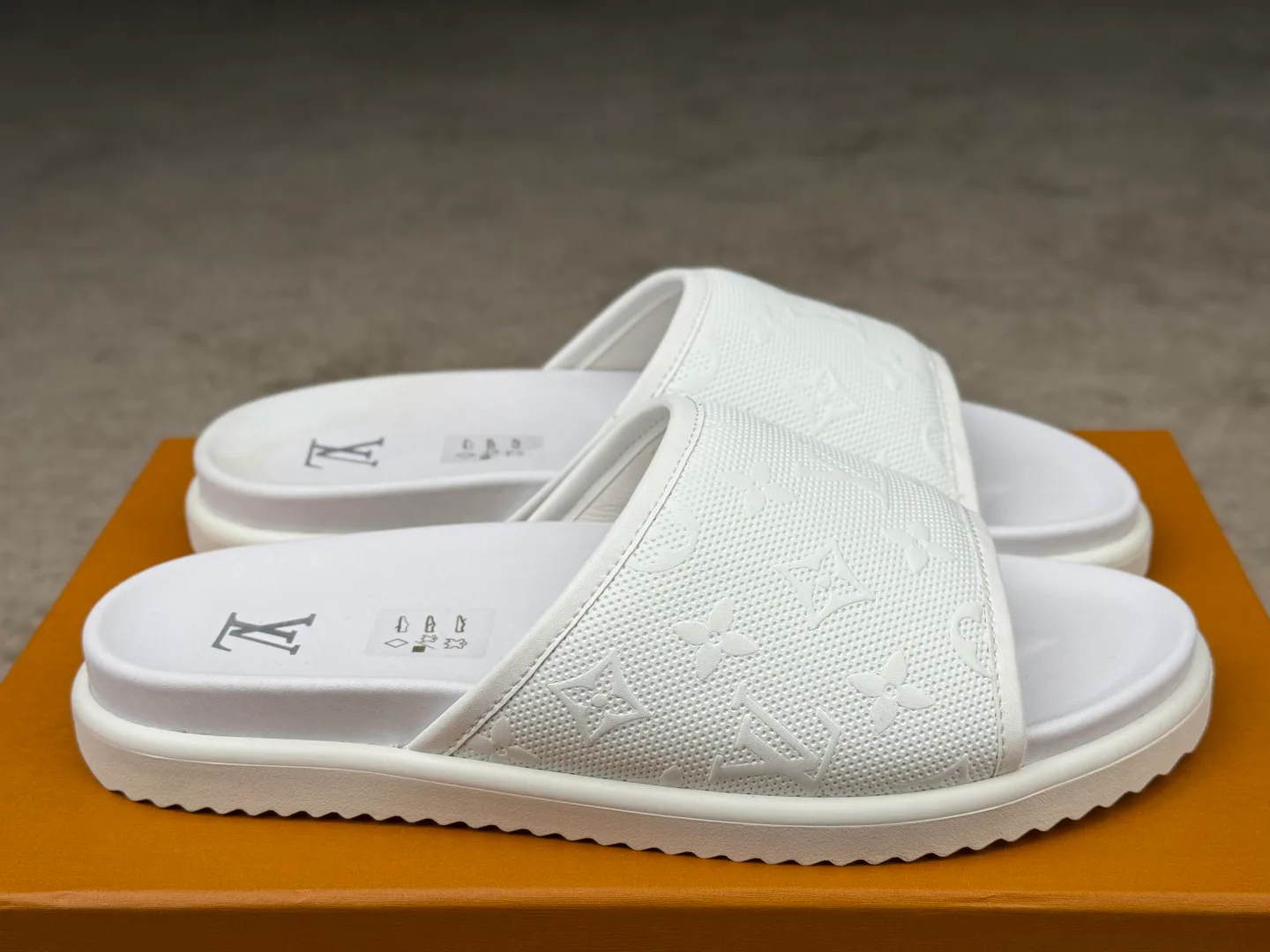 Сандалии Мужские Louis Vuitton 1893557