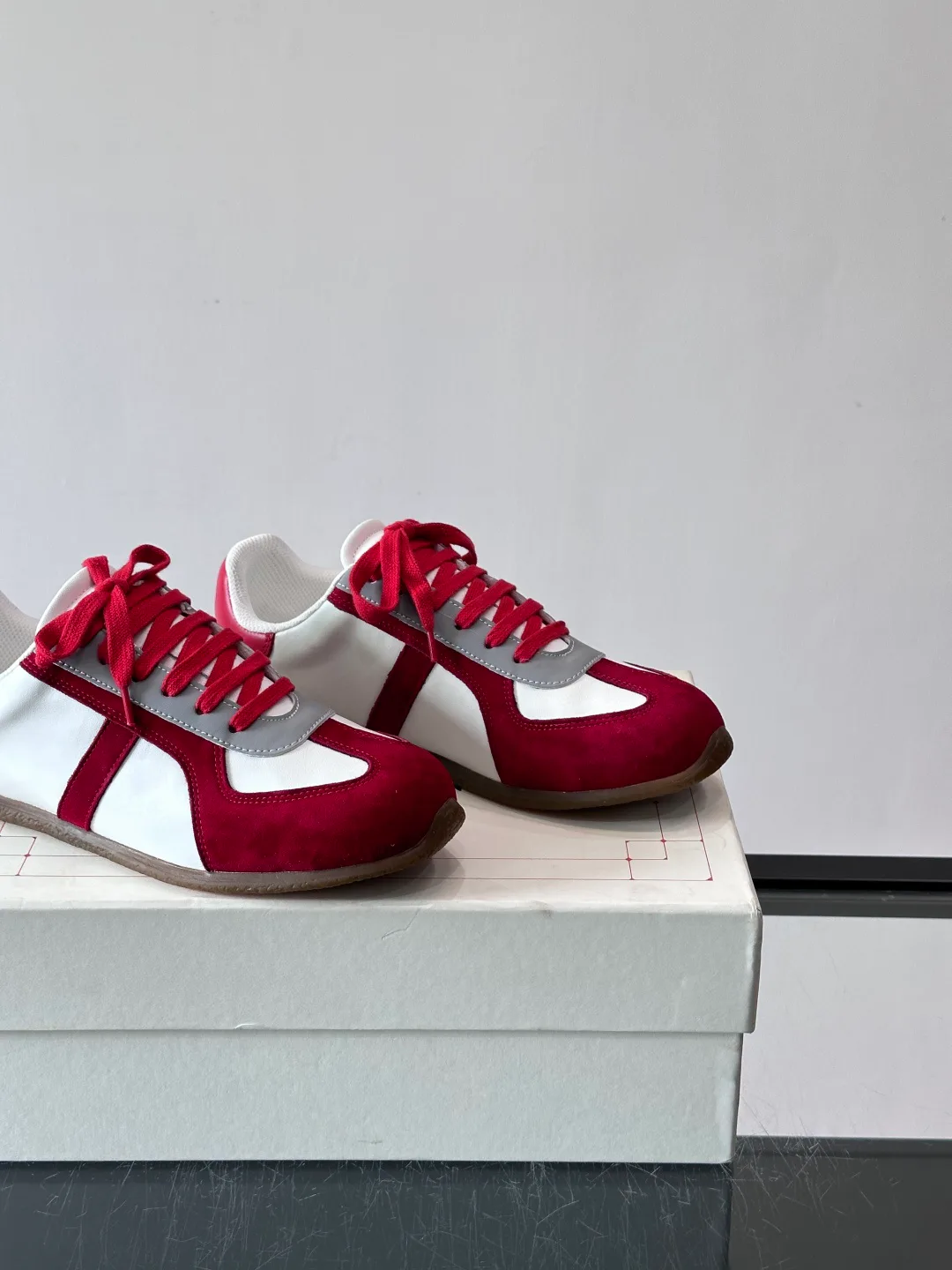 Кроссовки Женские Alexander Mcqueen 11170722