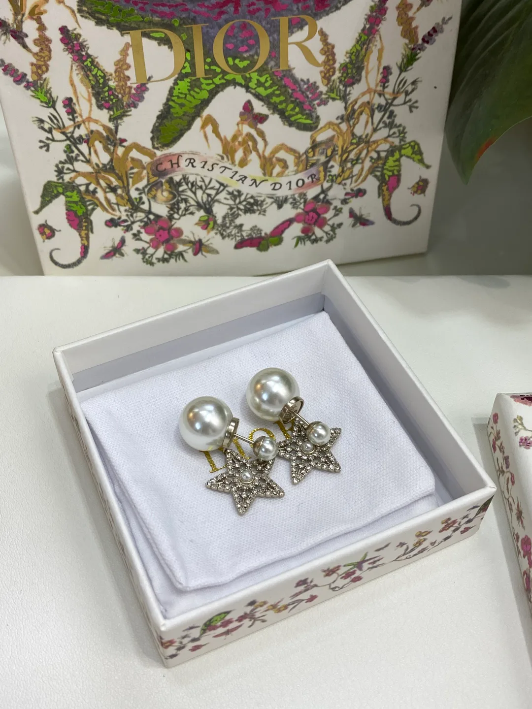 Бижутерия Christian Dior 360383