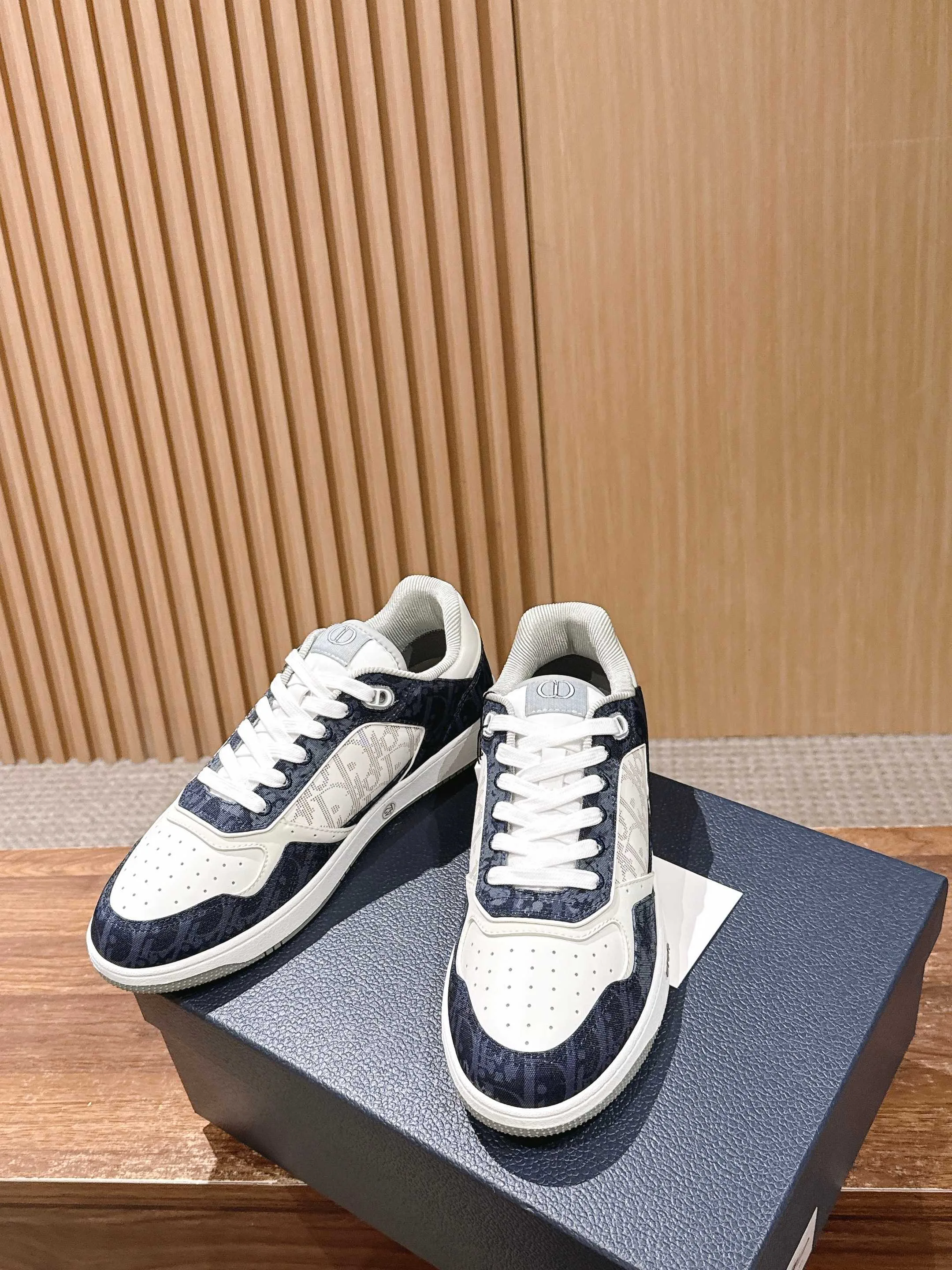 Кроссовки Мужские Christian Dior 4385840