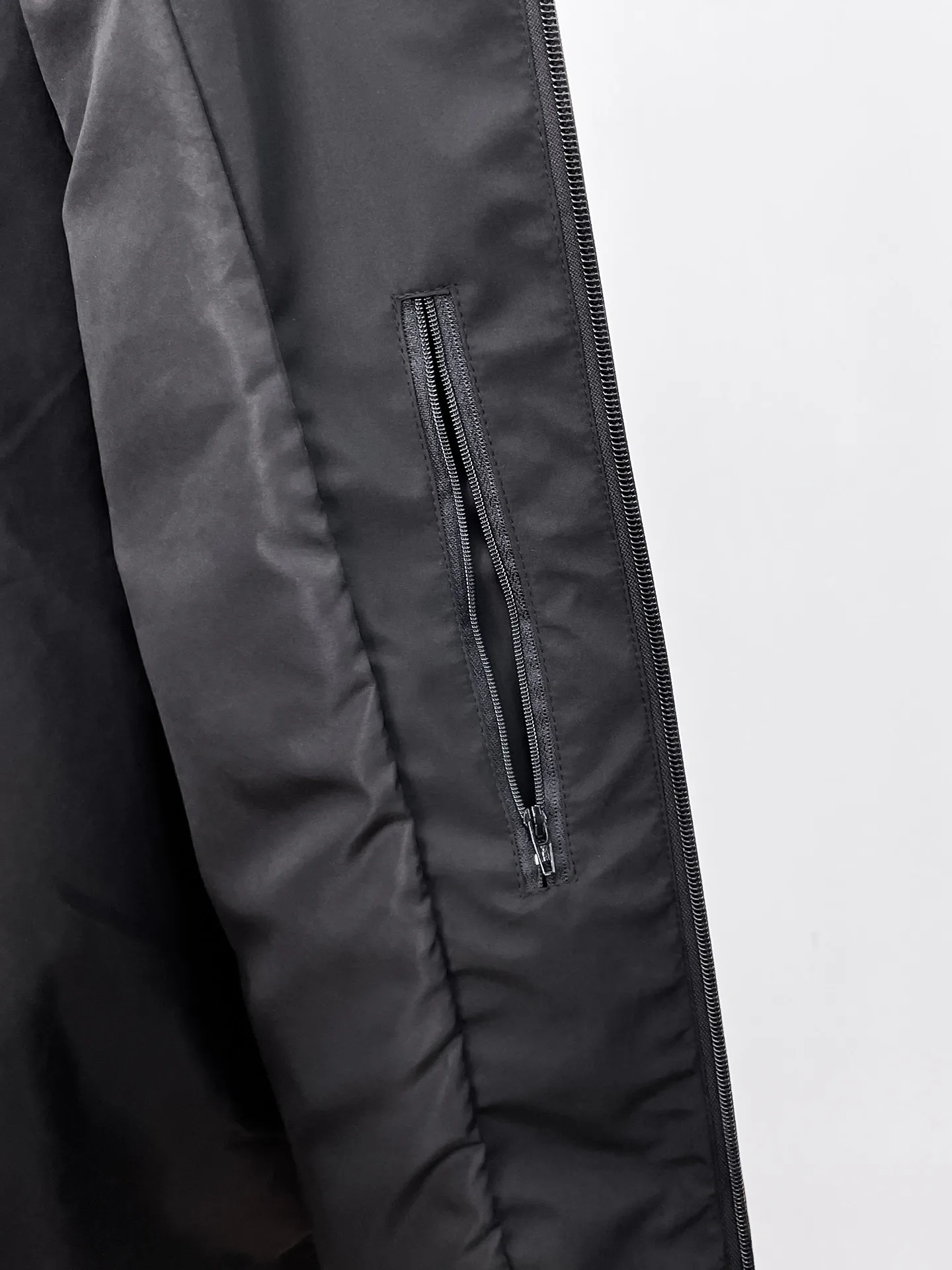 Куртки И Пуховики Мужские Moncler 18191467