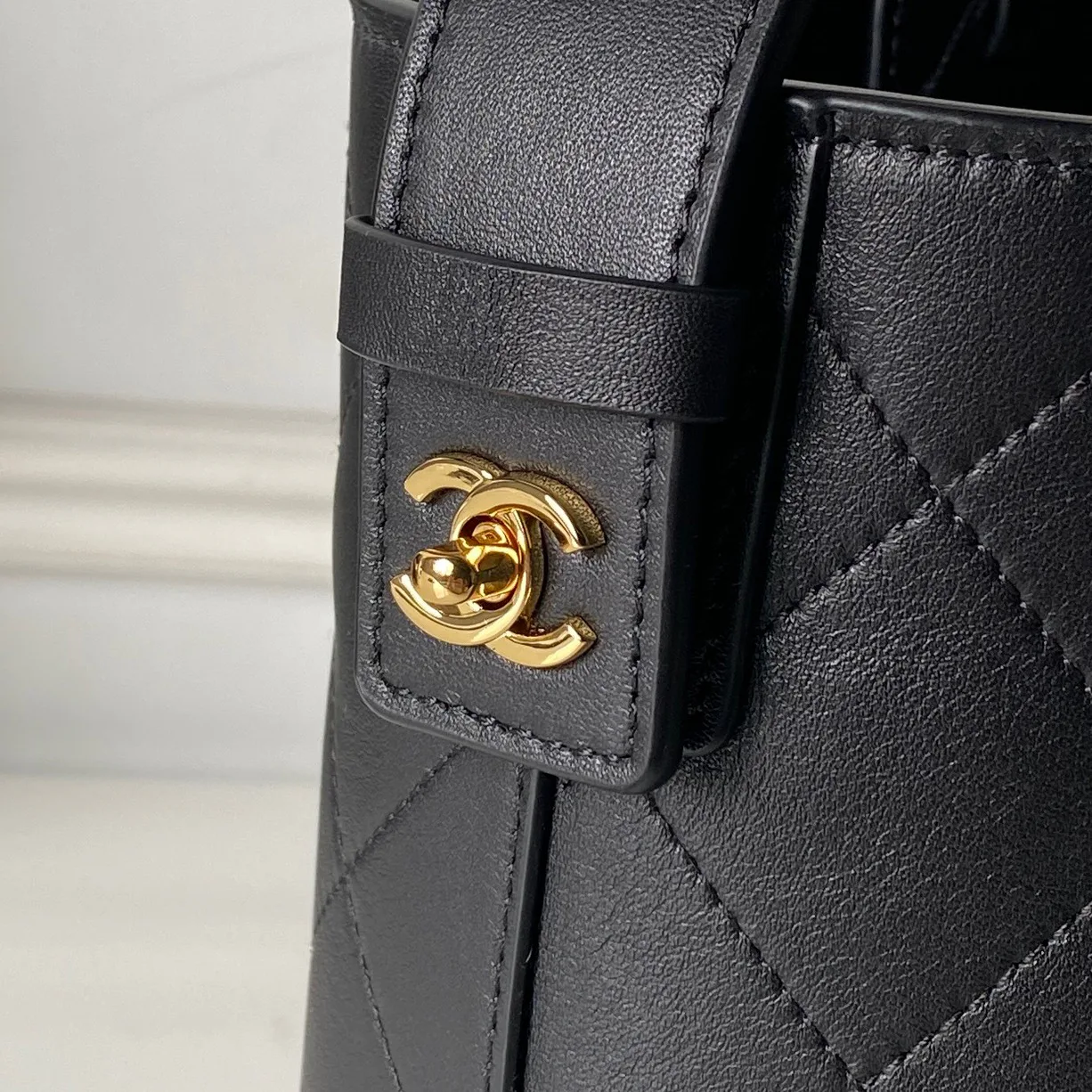 Классические Сумки Женские Chanel 16990486