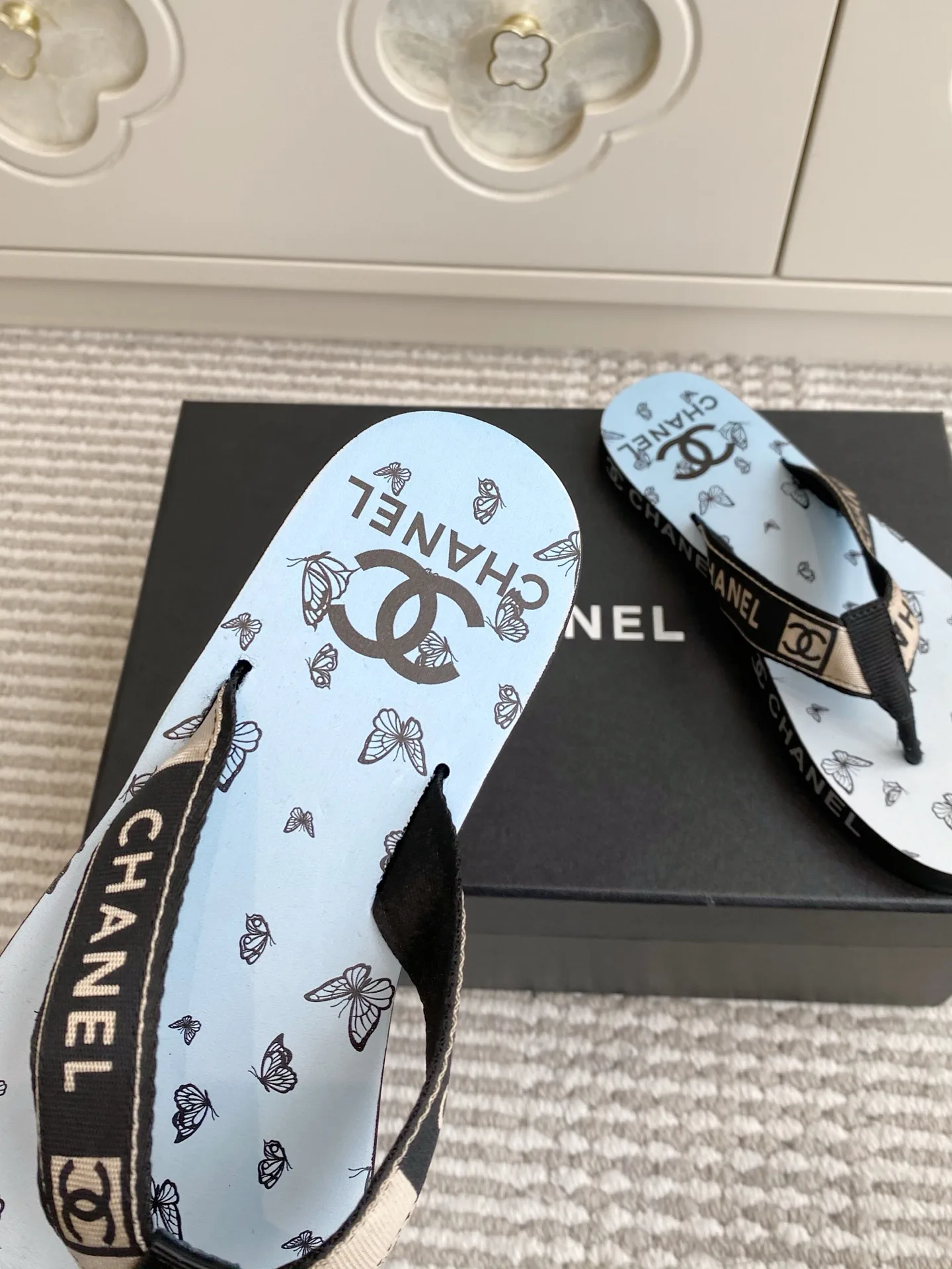 Шлепанцы Женские Chanel 11909732