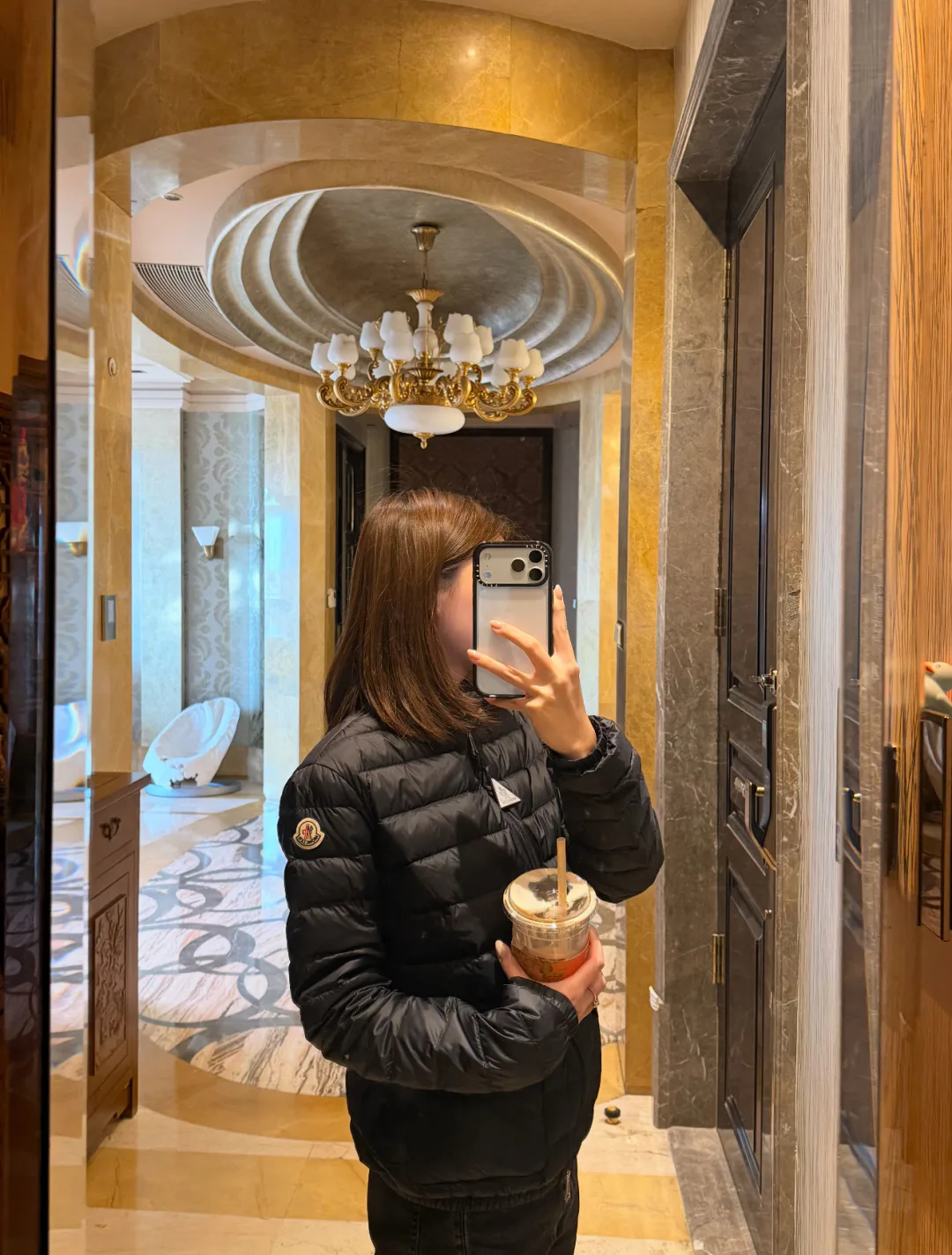 Куртки И Пуховики Женские Moncler 18213383