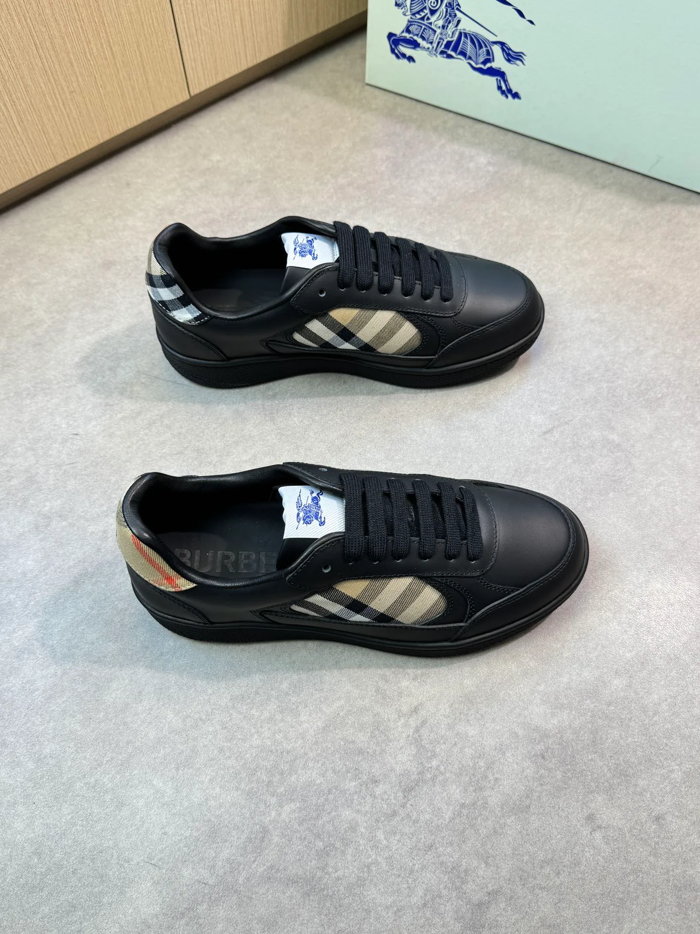 Кроссовки Мужские Burberry 70748