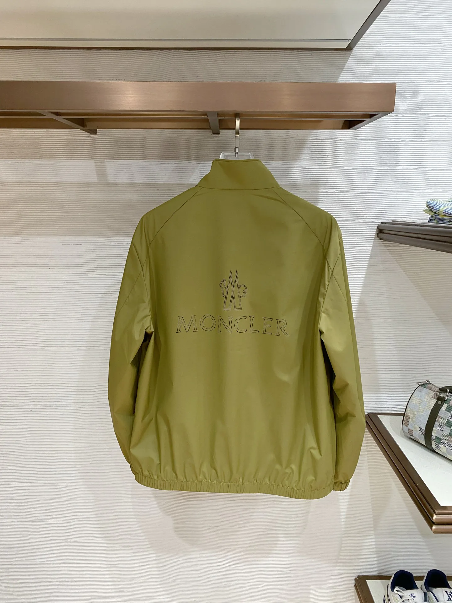 Пальто И Тренчи Мужские Moncler 11540806