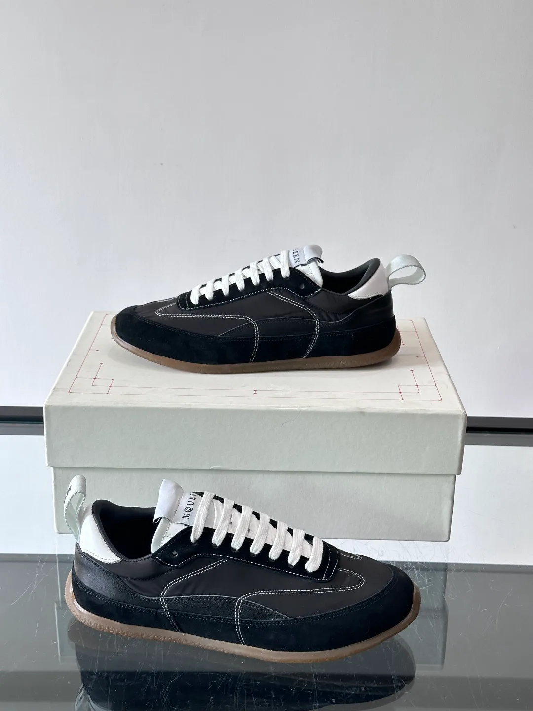 Кроссовки Женские Alexander Mcqueen 11228447