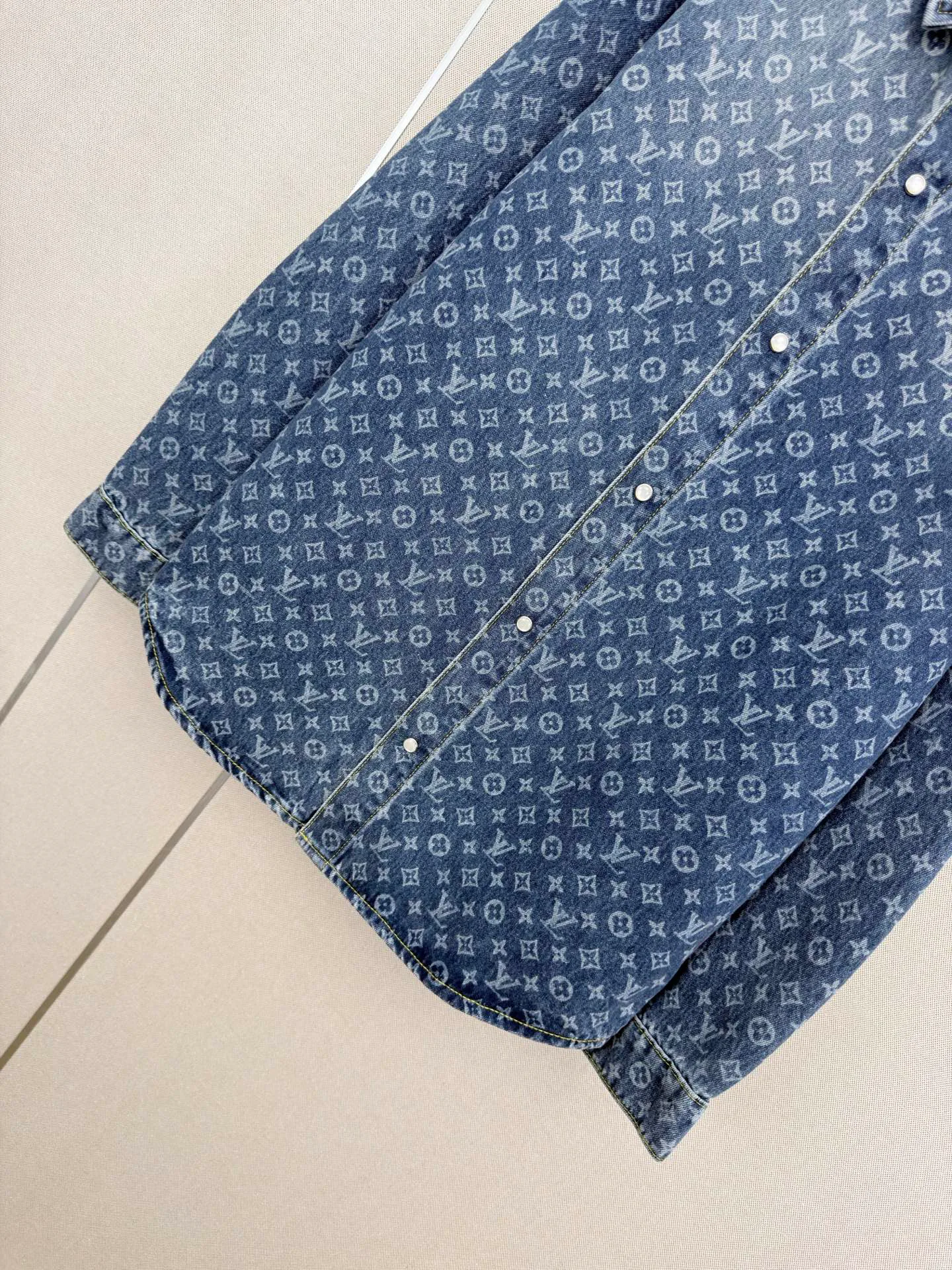 Рубашки Женские Louis Vuitton 18877915