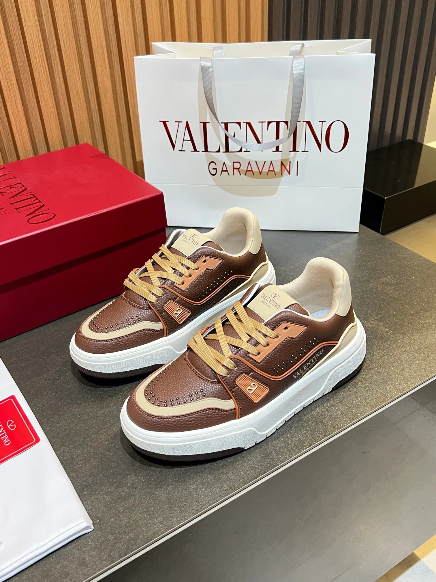 Кроссовки Женские Valentino 11575975