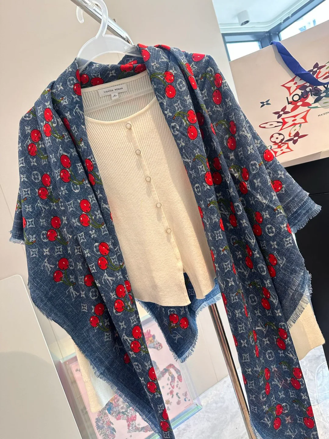 Шарфы Louis Vuitton 1303414