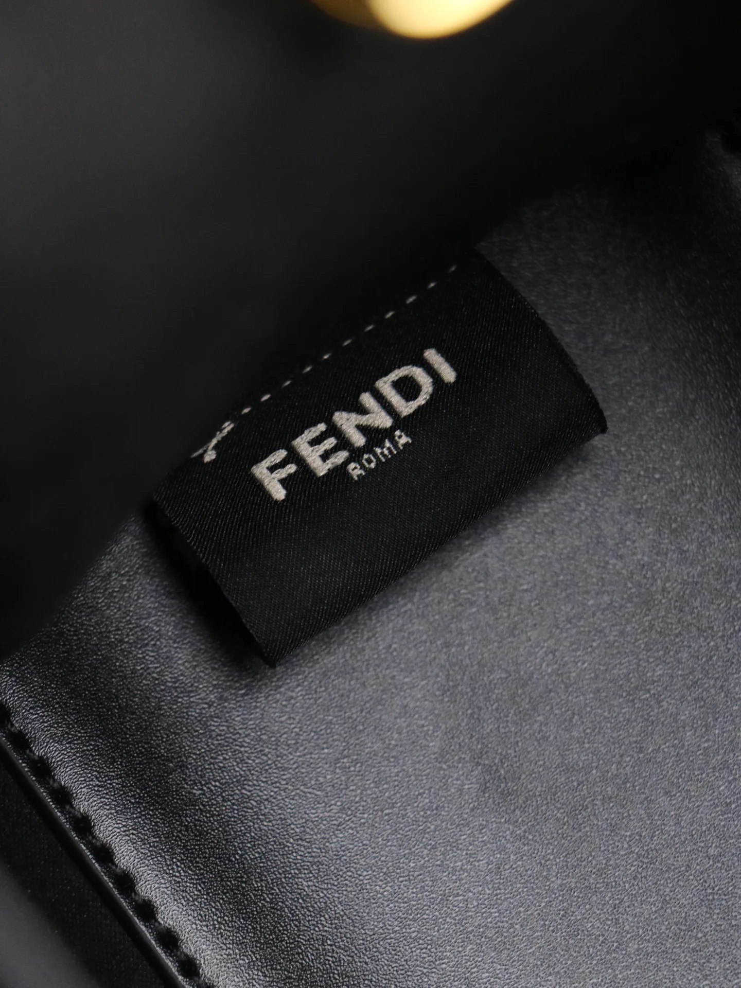 Классические Сумки Женские Fendi 18005129