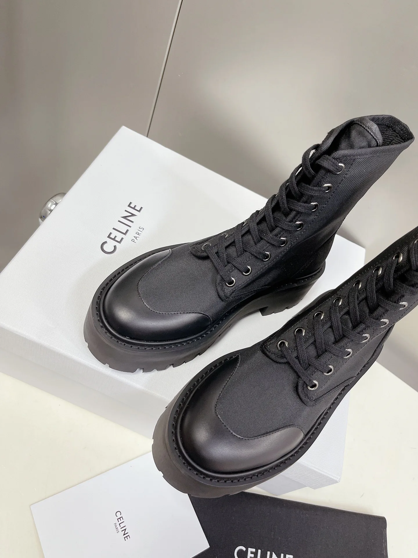 Ботинки Женские Celine 18005924