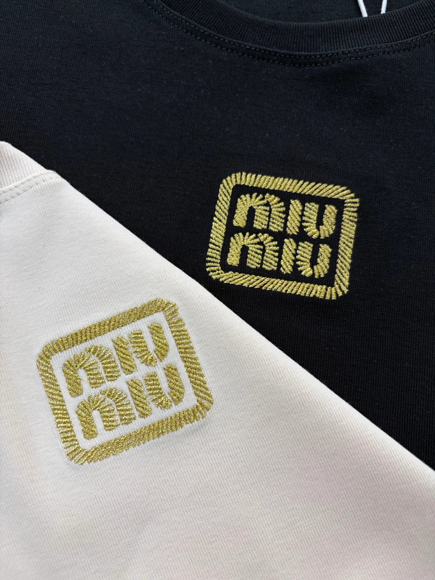 Футболки Женские Miu Miu 12646170