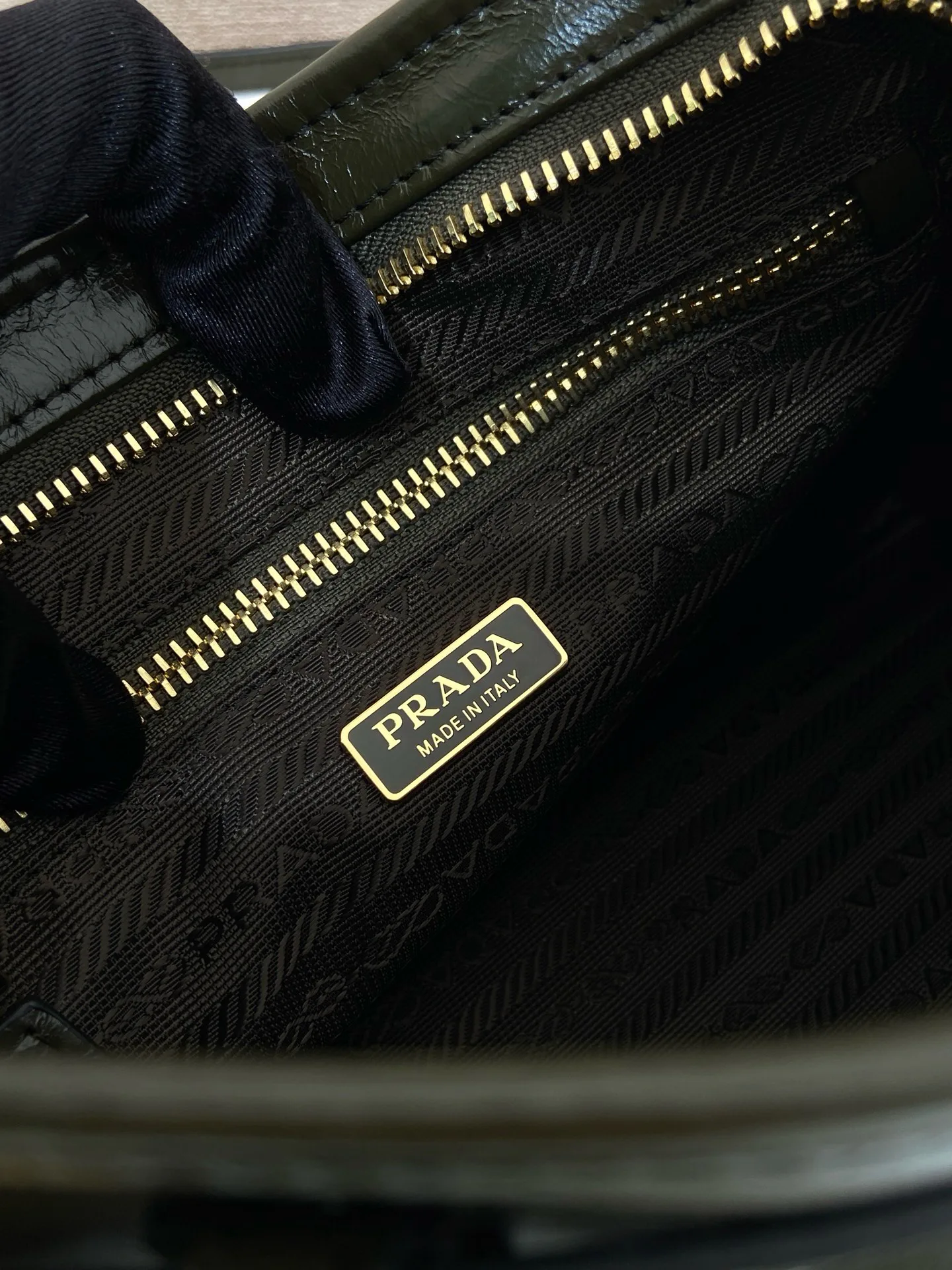 Классические Сумки Женские Prada 18184661