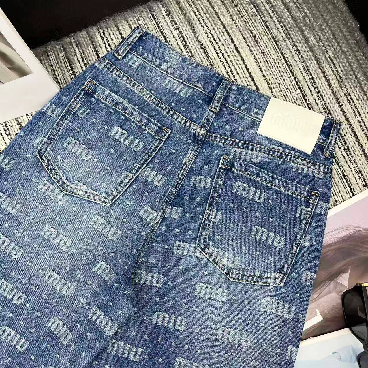 Джинсы Женские Miu Miu 11227154