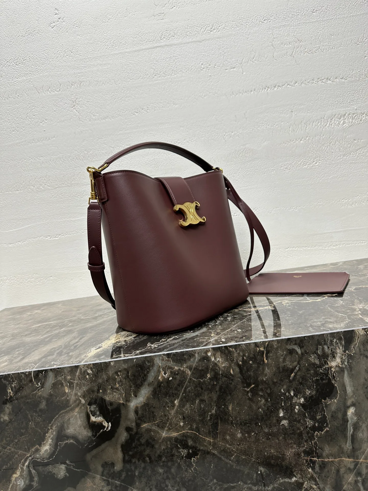 Классические Сумки Женские Celine 423805