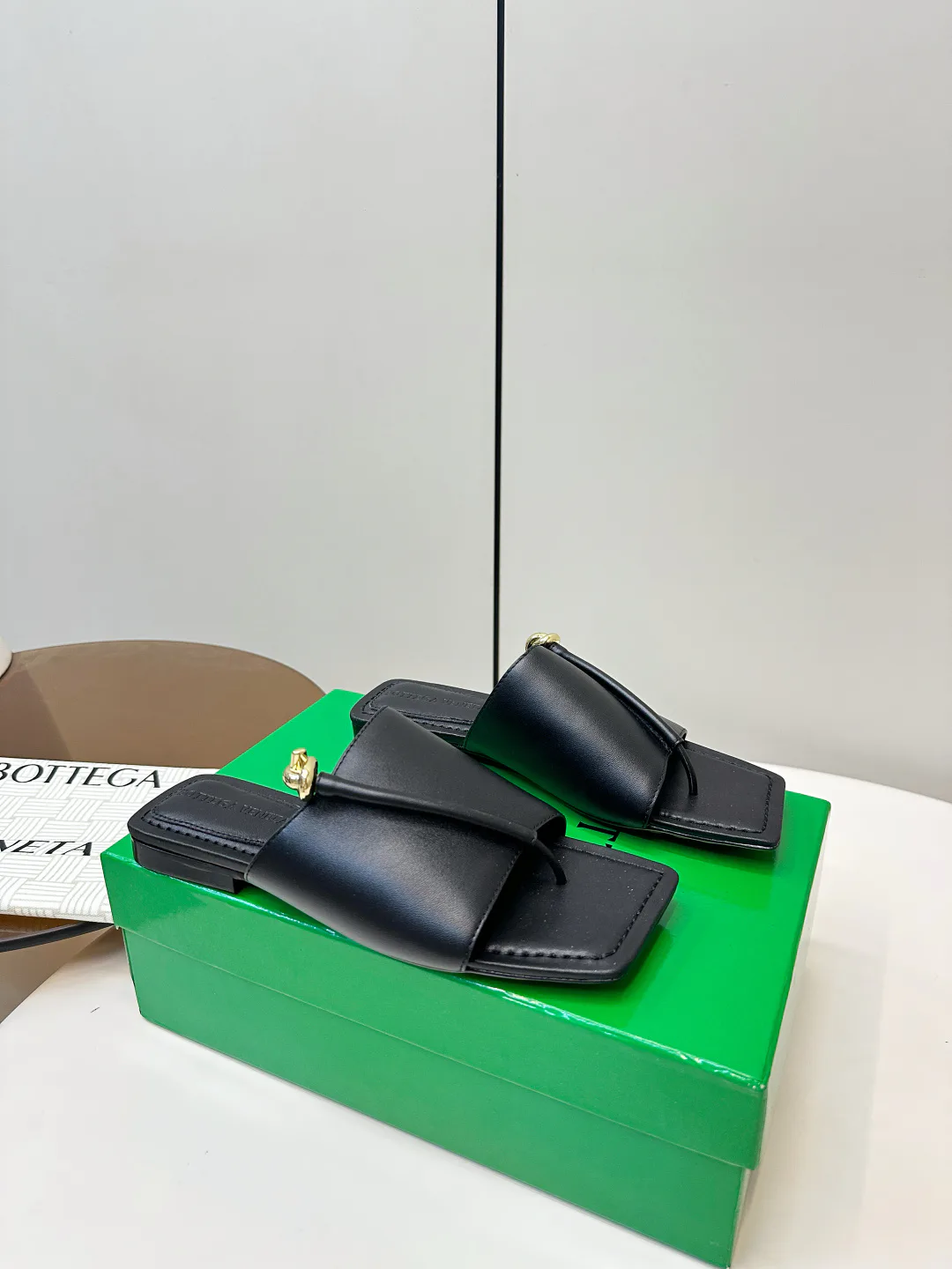 Шлепанцы Женские Bottega Veneta 490698